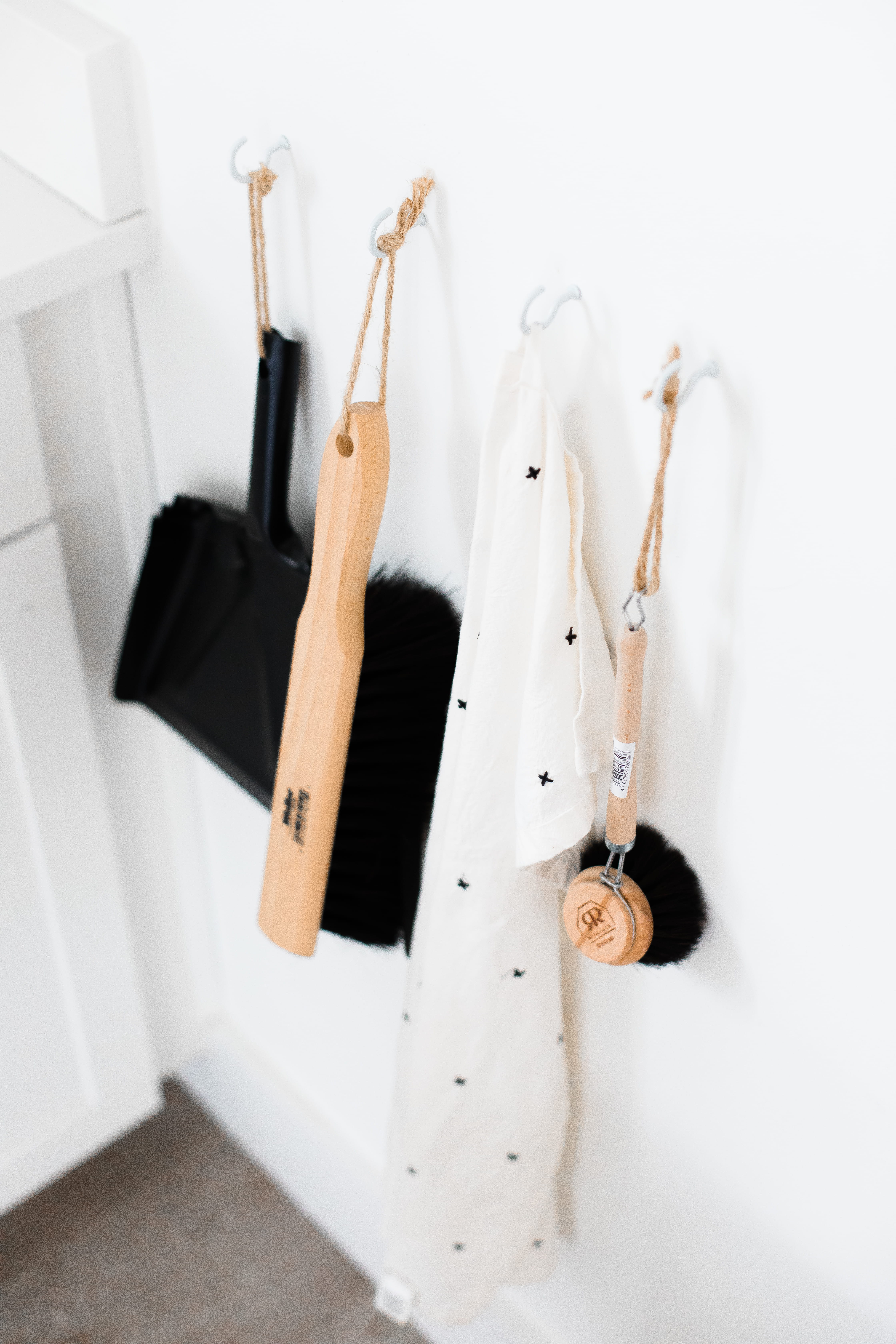 indoors, black color, clothing, white color, home interior, choice, wall - building feature, white background, still life, absence, wood - material, preparation, Phone HD Wallpaper