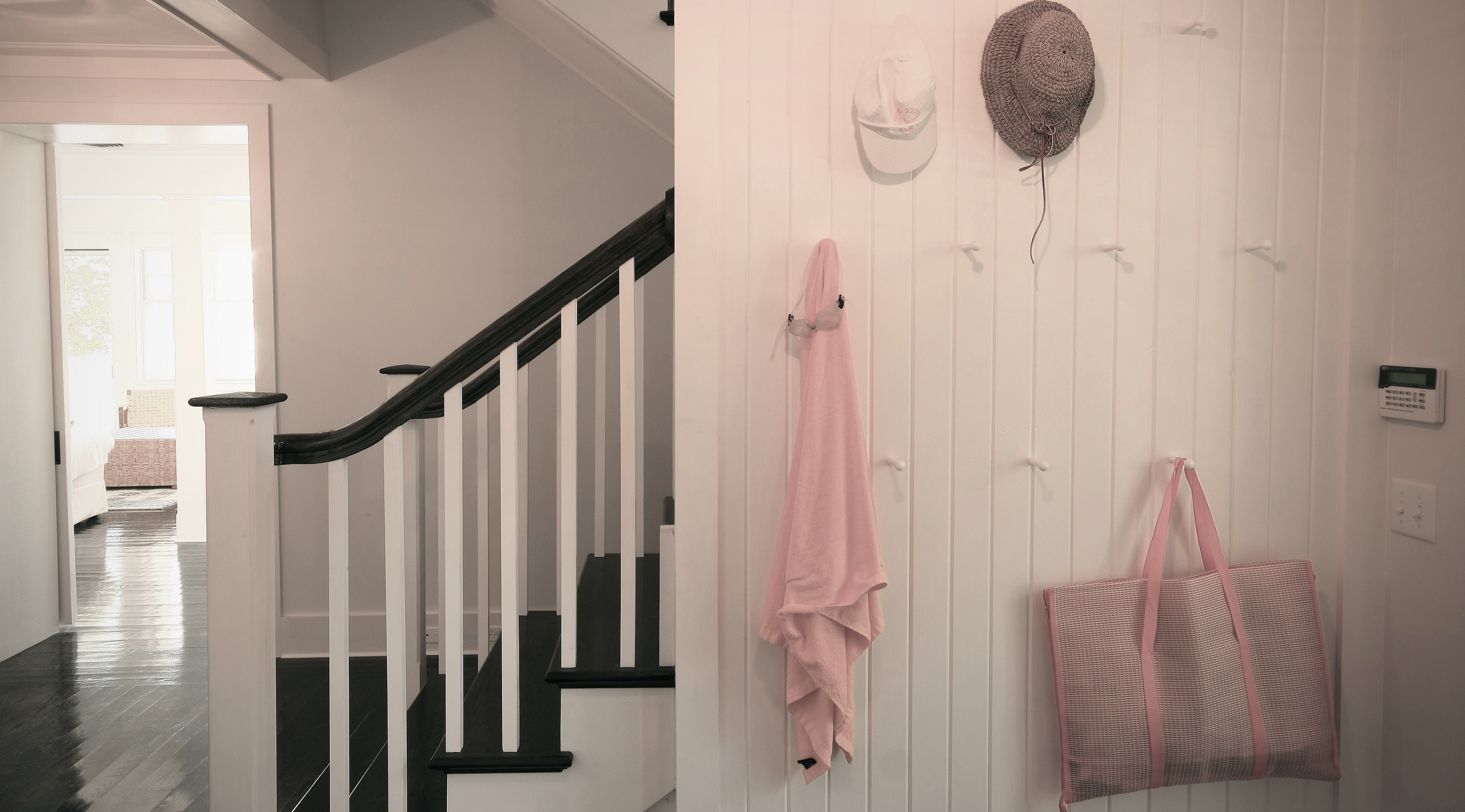Interior, pink color, Vintage, Stairs, home interior, domestic life, hooks, lifestyles, bag, Wall, absence, 2K, s, coat hook, day, home, indoors, hanging, HD Wallpaper