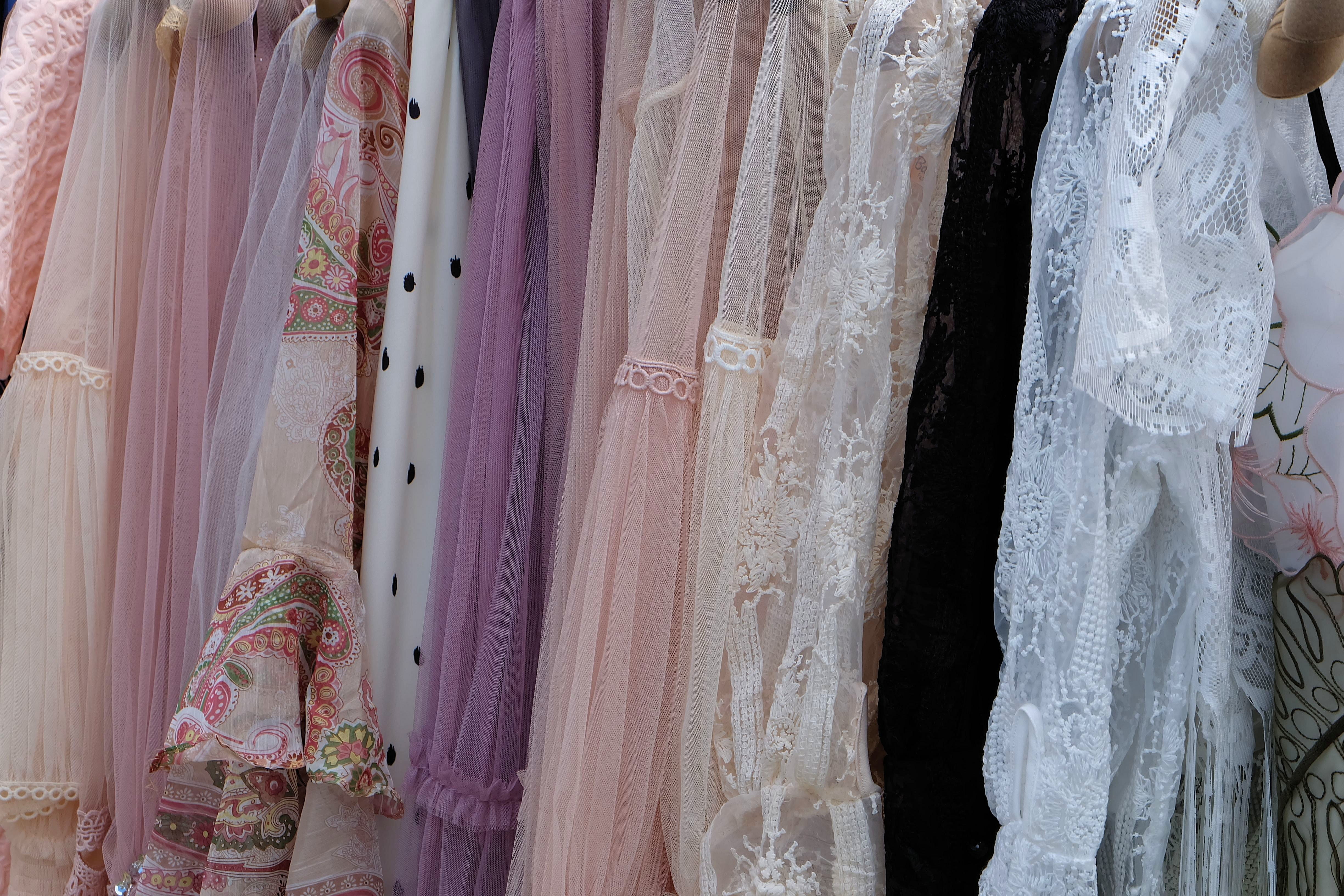 retro, 4K, womenswear, floral pattern, variation, textile, for sale, retail, still life, hanging, choice, retail display, dress, wedding, clothing, fashion, HD Wallpaper