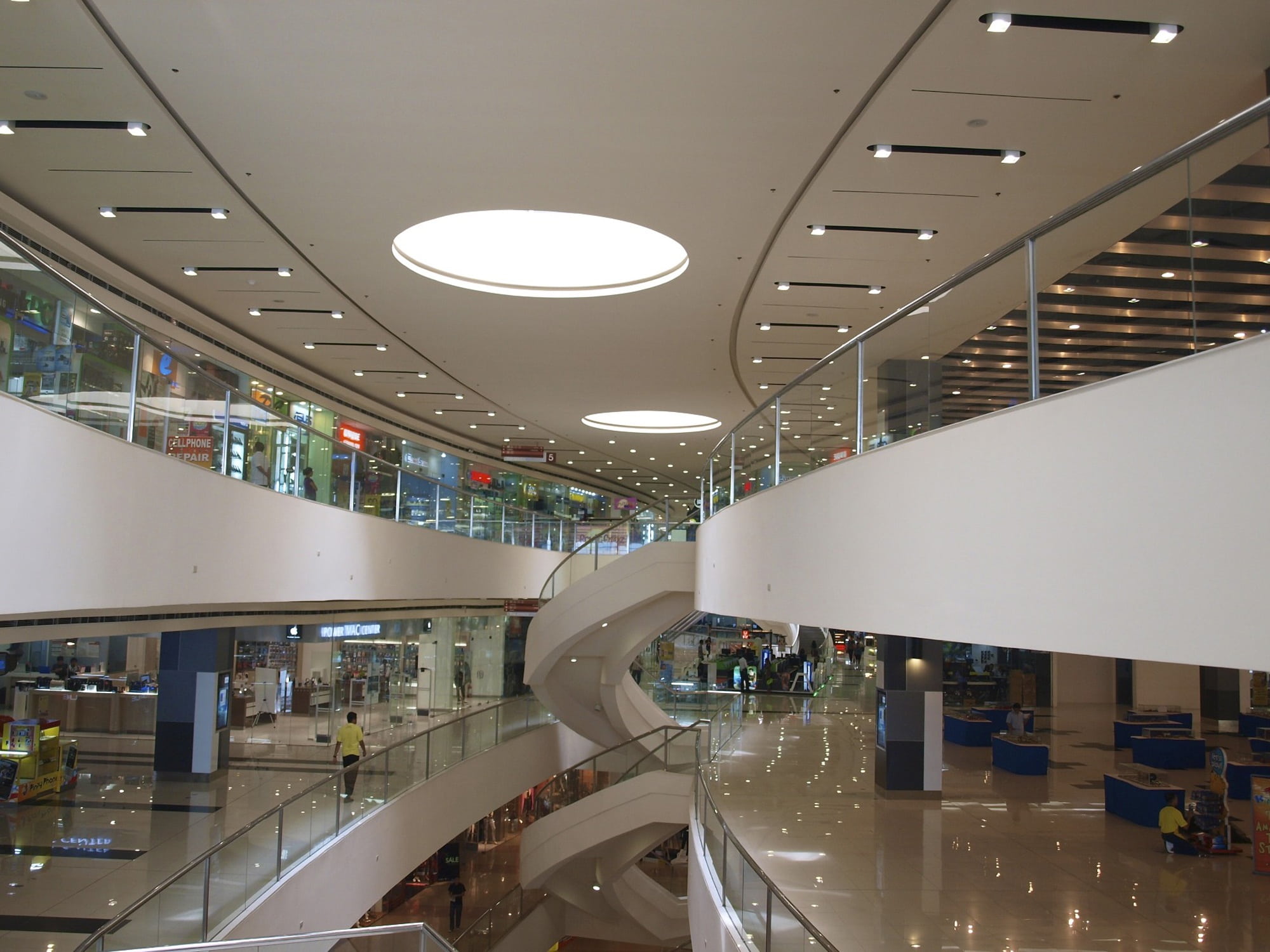 architecture, walking, lifestyle, people, 1080P, building, shopping mall, staircase, illuminated, commercial, no people, sale, glass - material, arcade, HD Wallpaper