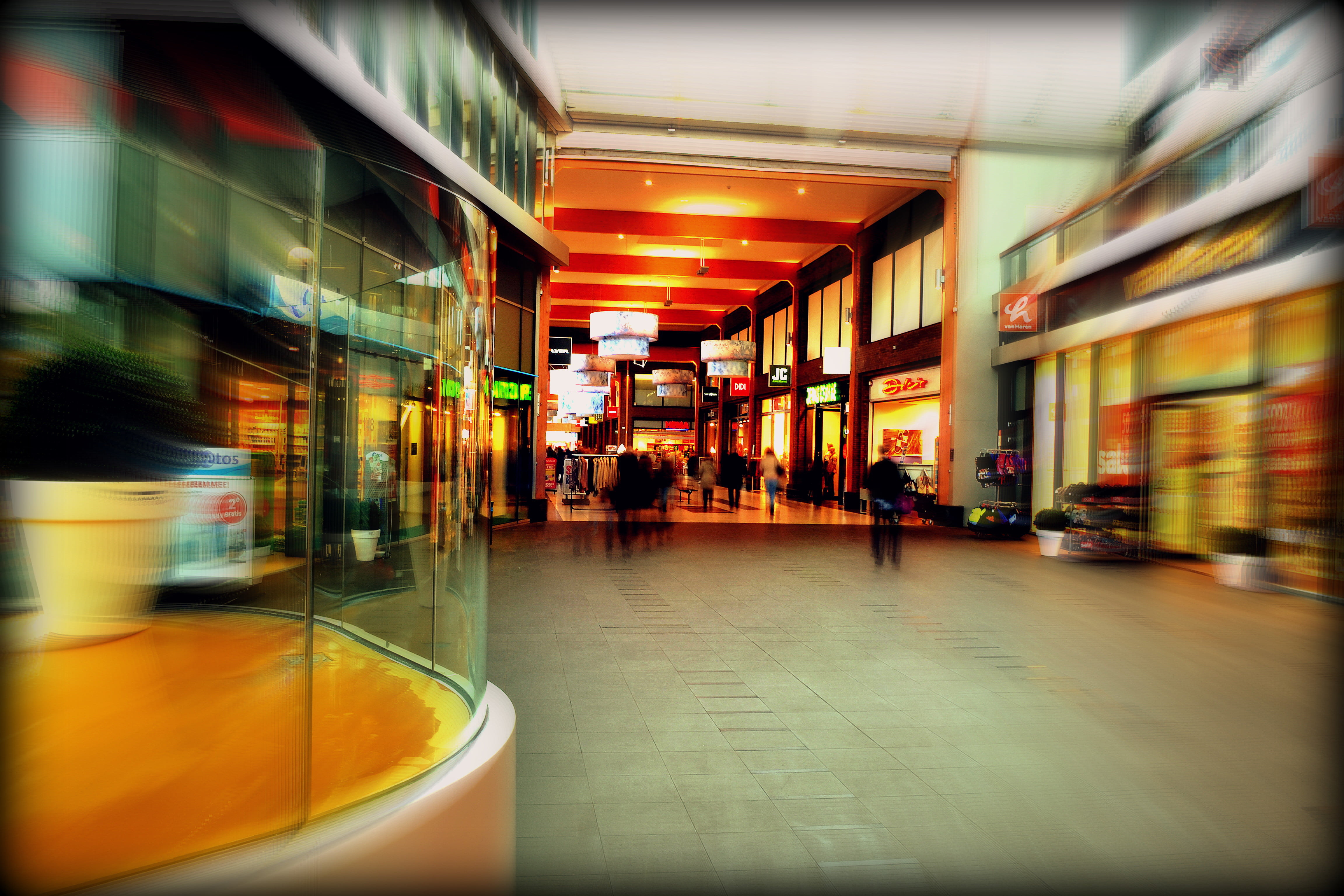 motion, shopping, commercial building, urban, group, glass windows, blurred motion, shopping center, city, travel, stock, restaurant, people, Shopping Mall, HD Wallpaper