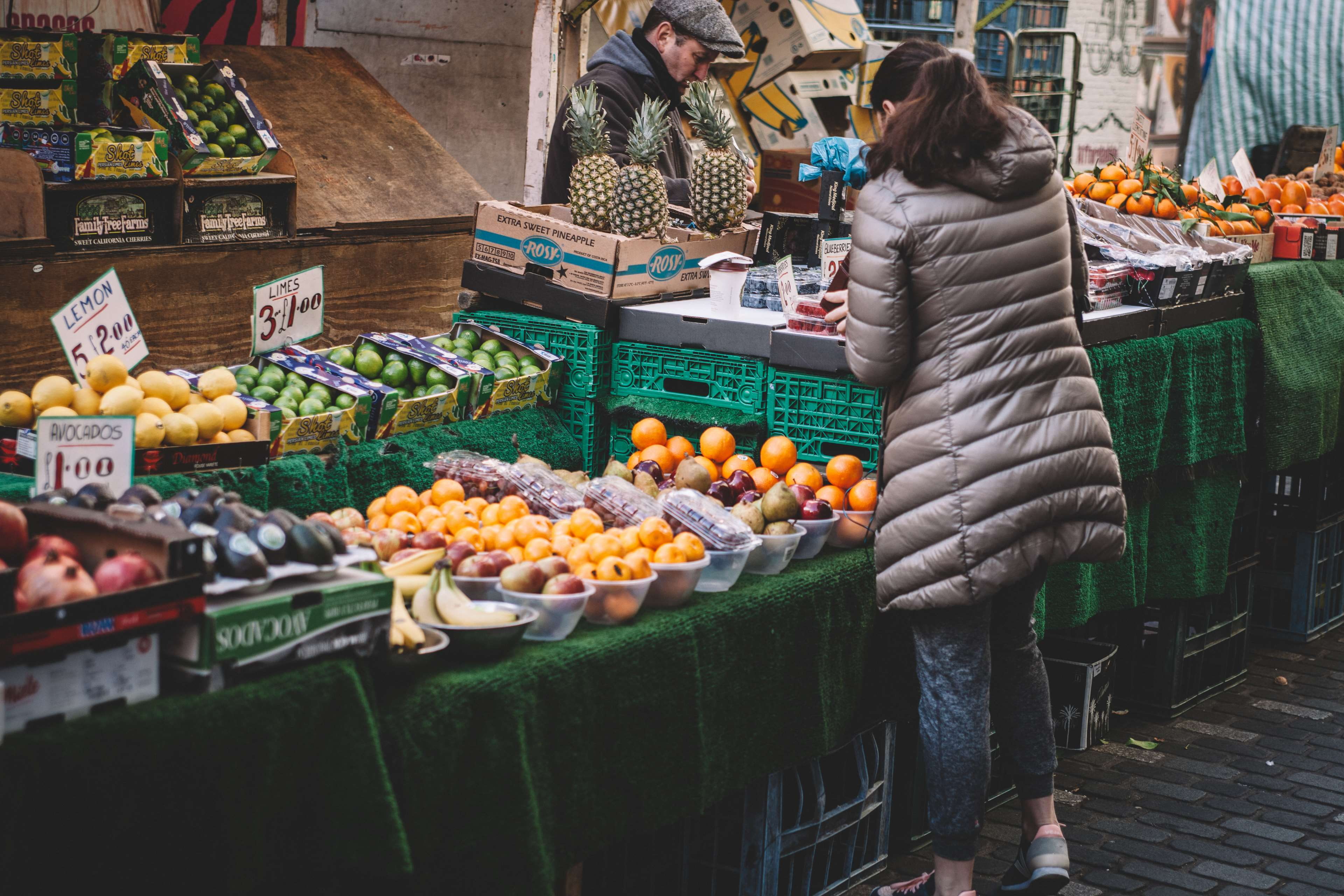 stock, woman, shop, supermarket, variation, real people, fruit, buy, food and drink, booth, street, business, group, customer, freshness, fruits, arrangement, HD Wallpaper