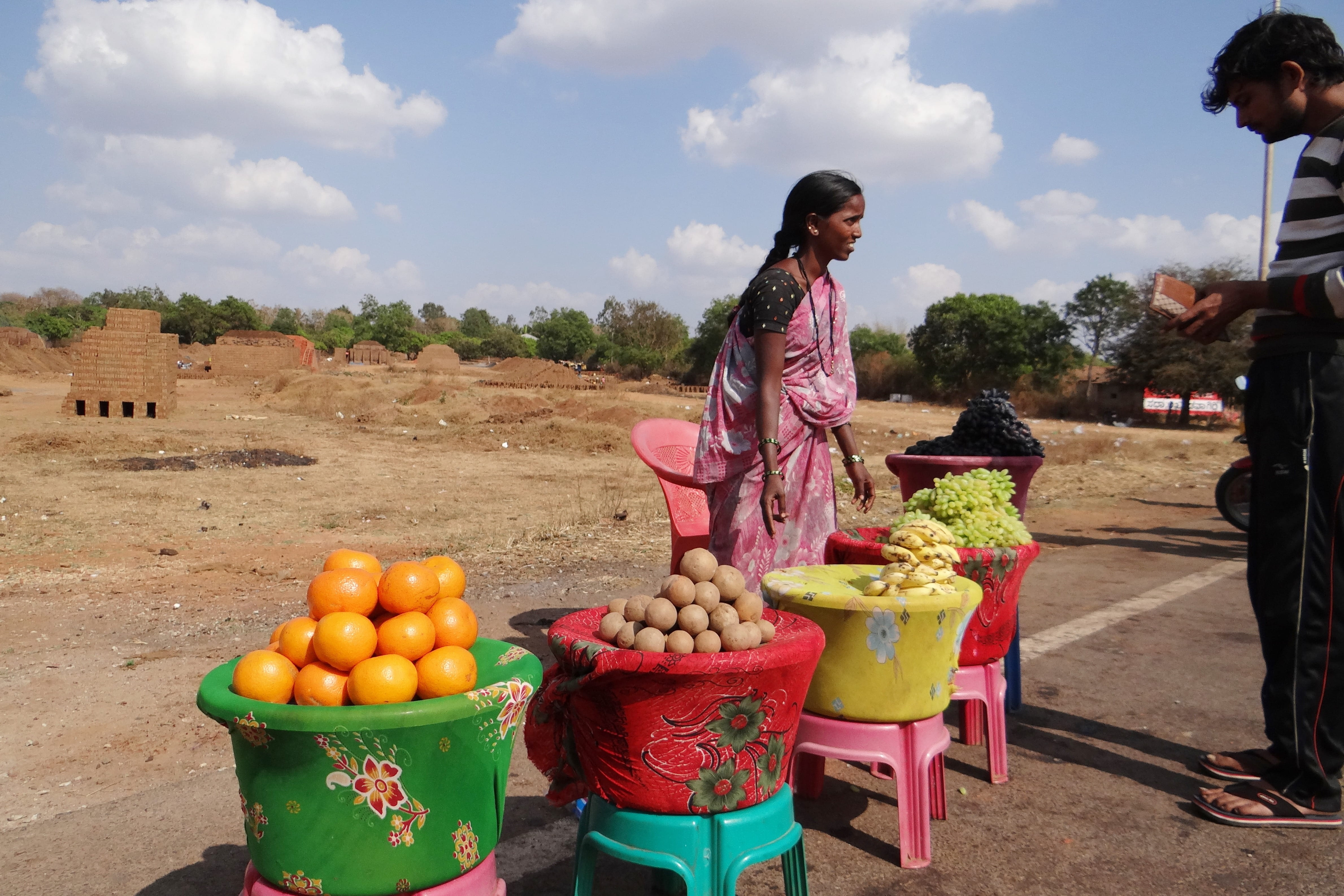 fresh, large group of objects, harvesting, culture, transportation, tropical, India, front, casual clothing, asian, adult, small business, Vendor, sell, HD Wallpaper