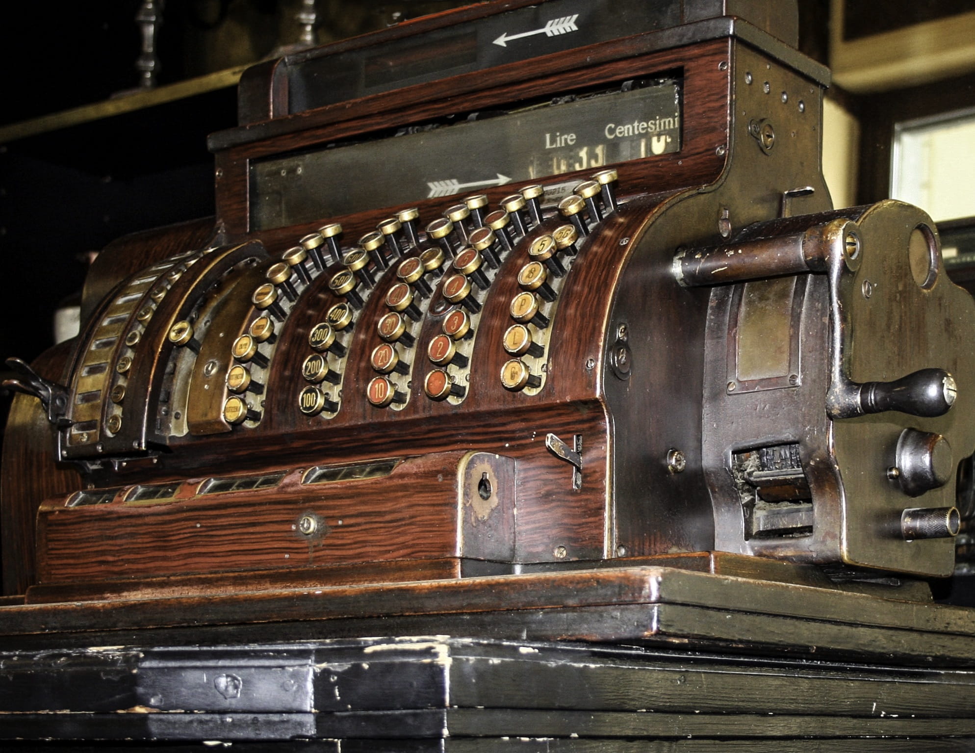 number, indoors, wood - material, technology, the past, old checkout, business, historically, analog, pay, push button, 1080P, antique, no people, nostalgia, HD Wallpaper