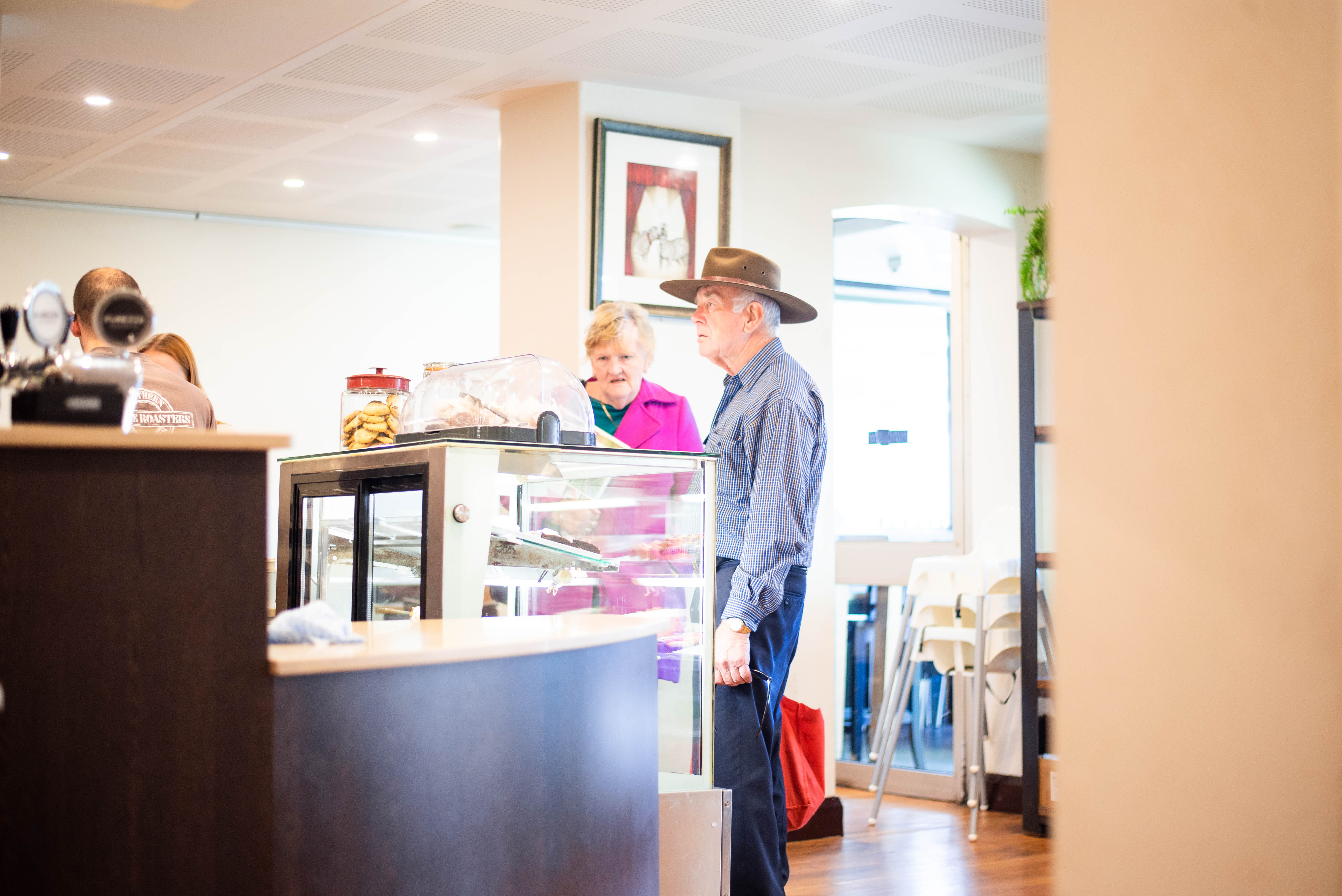 cake, 5K, store, young women, shop, men, working, mature men, women, standing, people, man, retail, counter, cafe, males, checkout, bright, business, elderly, HD Wallpaper