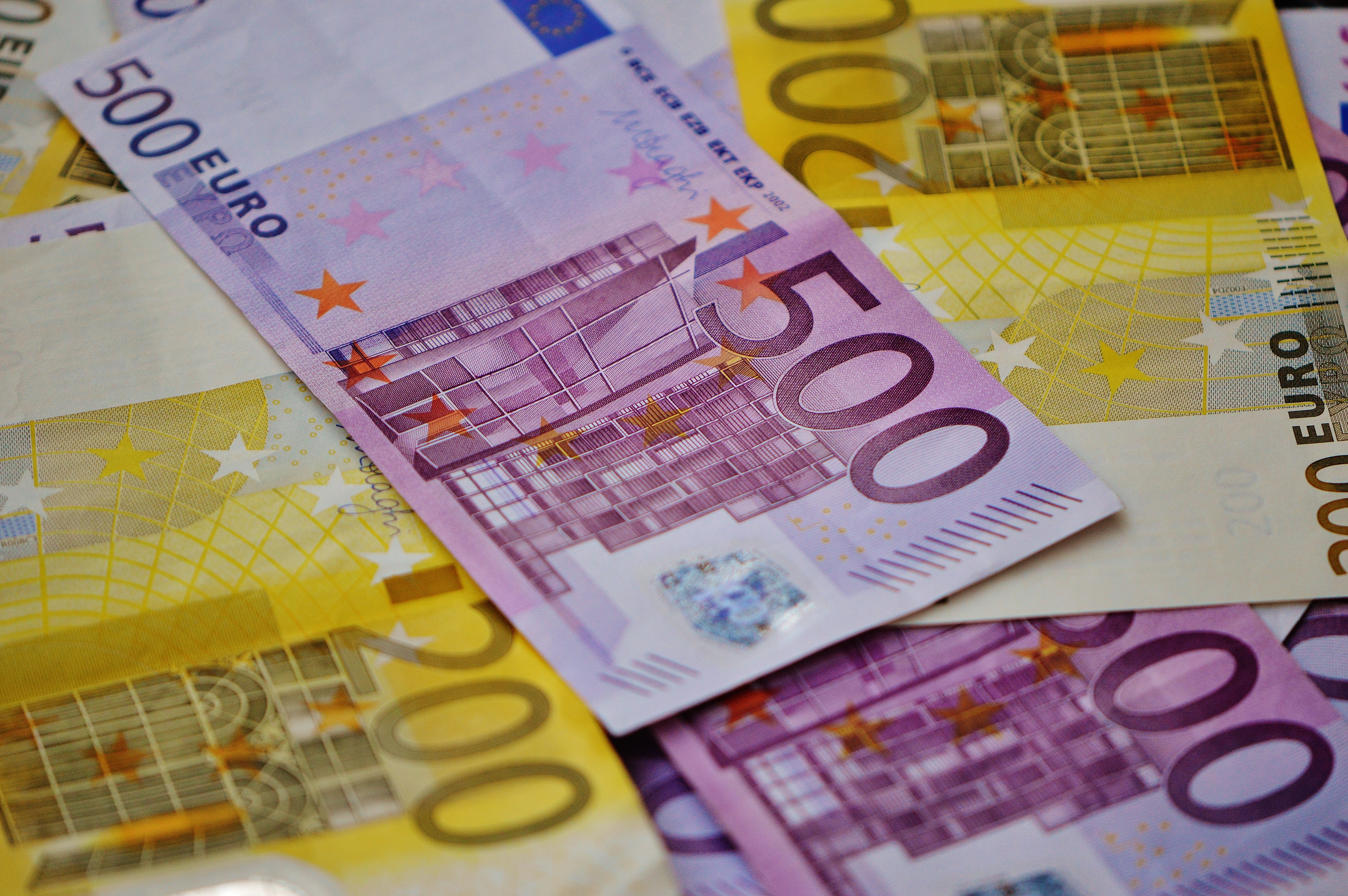 large group of objects, banking, money, savings, wealth, purple, paper money, close-up, number, indoors, focus, high angle view, still life, finance, currency, HD Wallpaper
