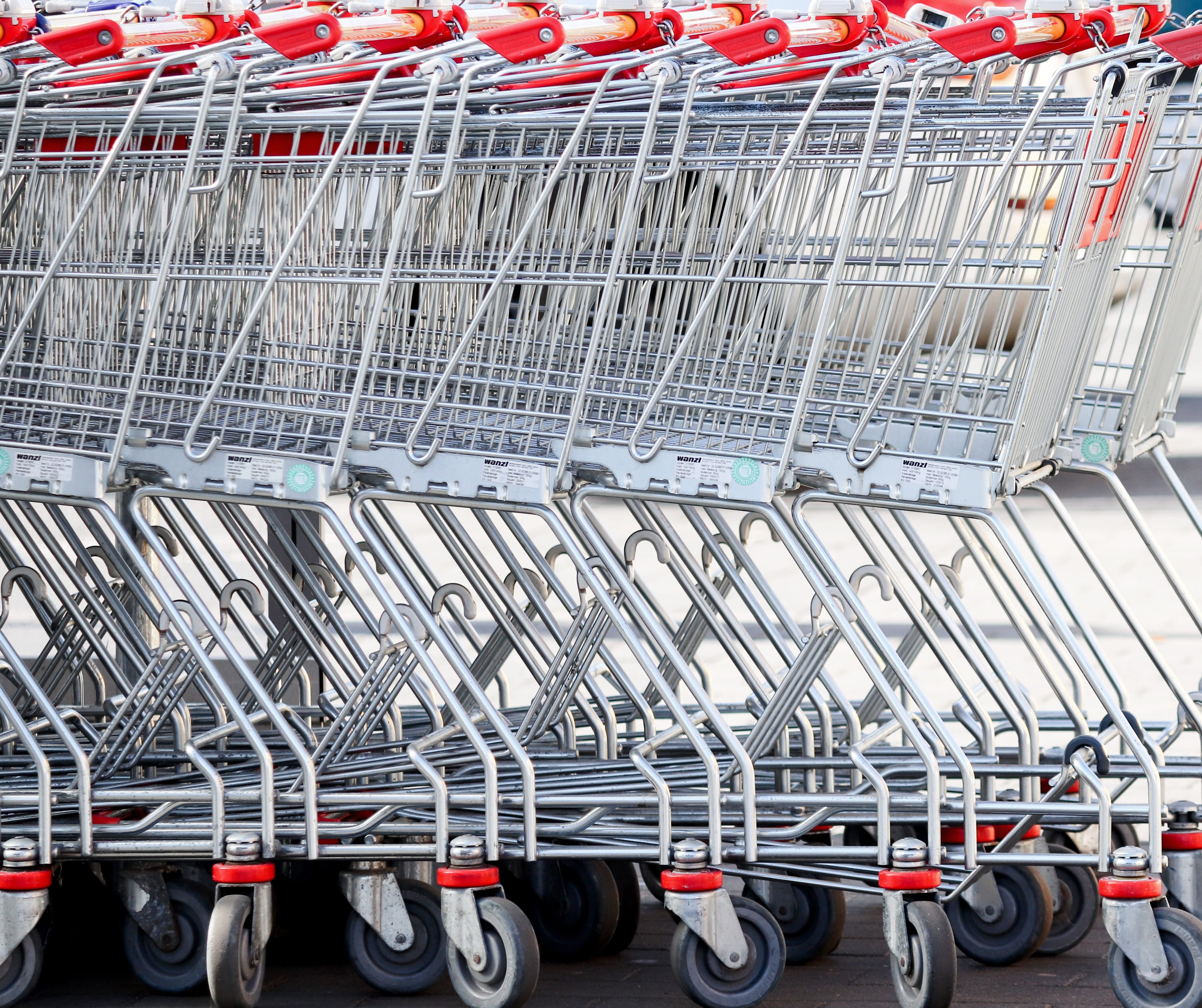 shopping basket, order, business, transportation, outdoors, metal, cart, no people, side by side, choice, consumerism, large group of objects, grocery store, HD Wallpaper