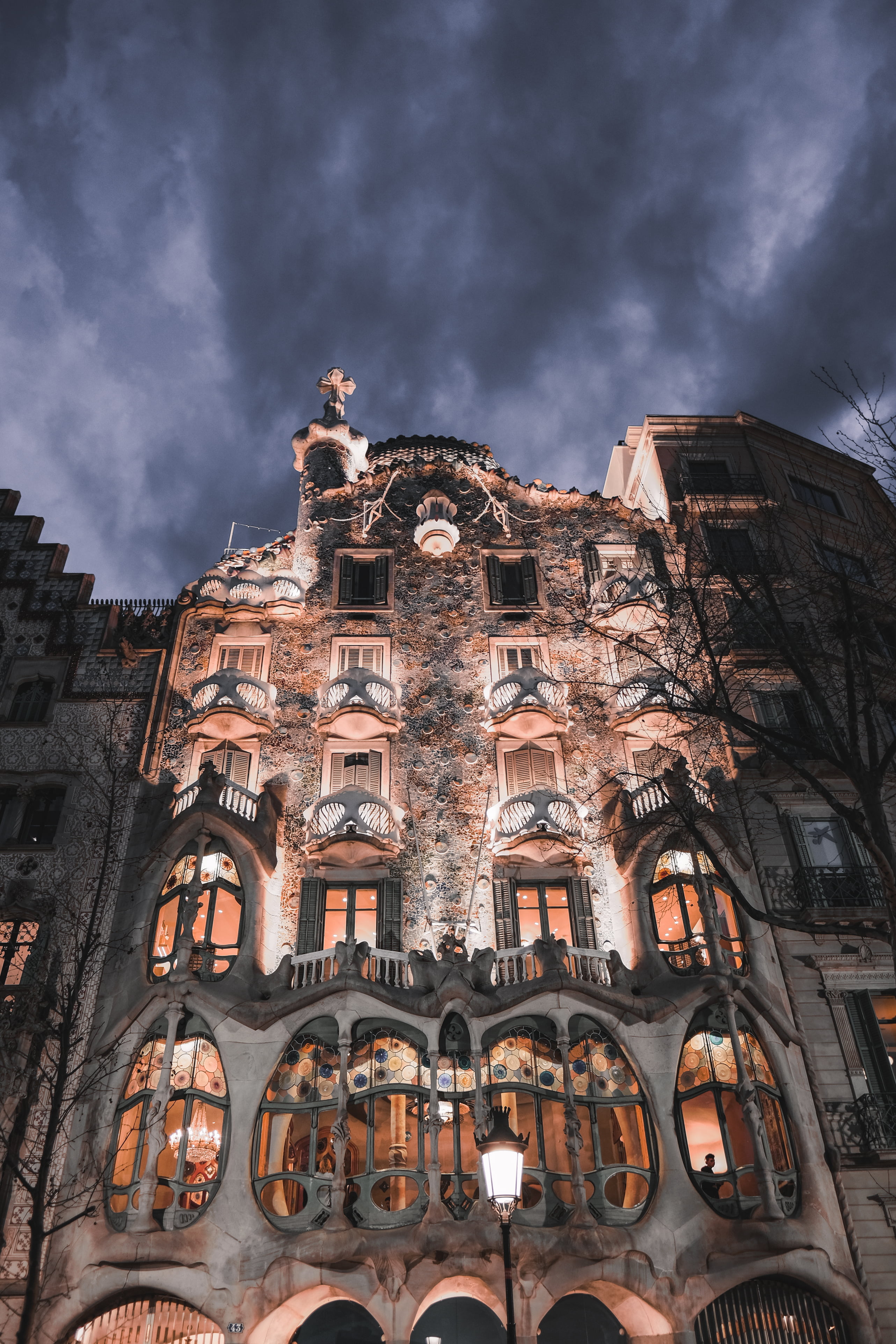 the past, place of worship, no people, ornate, building, tourism, nature, building exterior, spain, low angle view, built structure, history, cloud - sky, Phone HD Wallpaper