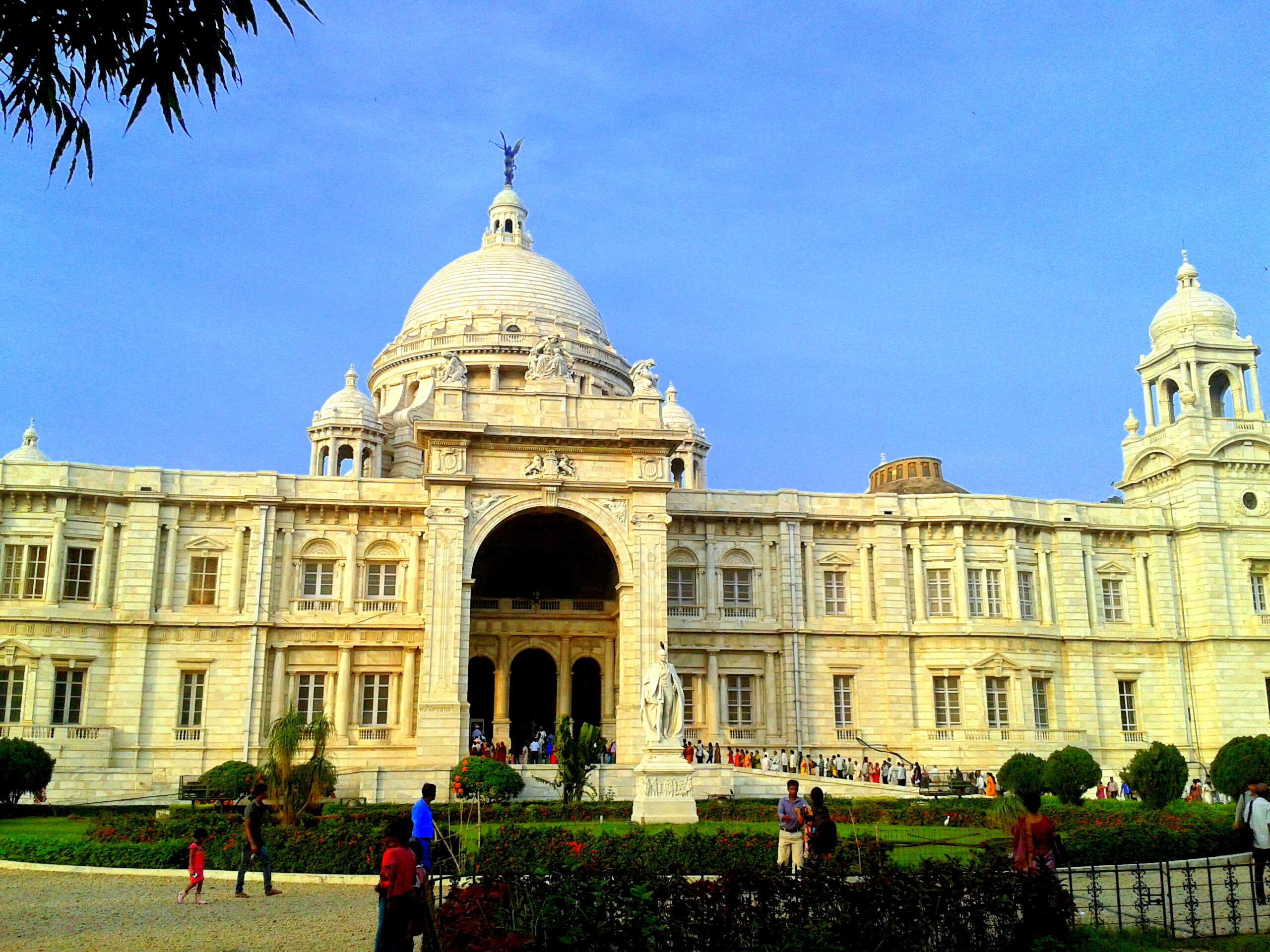 arch, the past, victoria memorial, facade, travel destinations, dome, plant, group of people, real people, kolkata, history, nature, 2K, built structure, HD Wallpaper