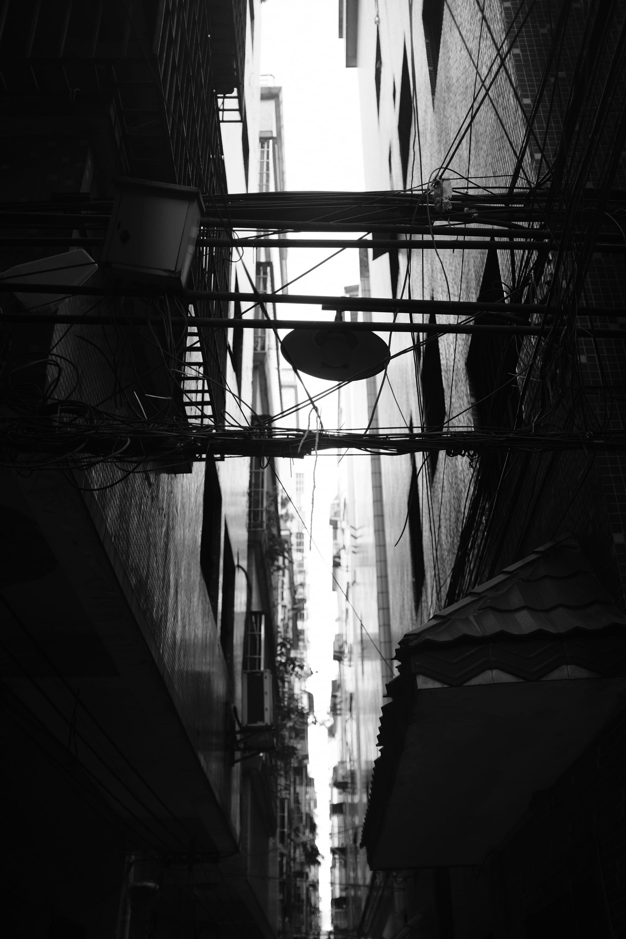 electricity, no People, new York City, light, busy, built Structure, city Life, architecture, lane, symmetry, street, awning, night, black And White, dark, Phone HD Wallpaper