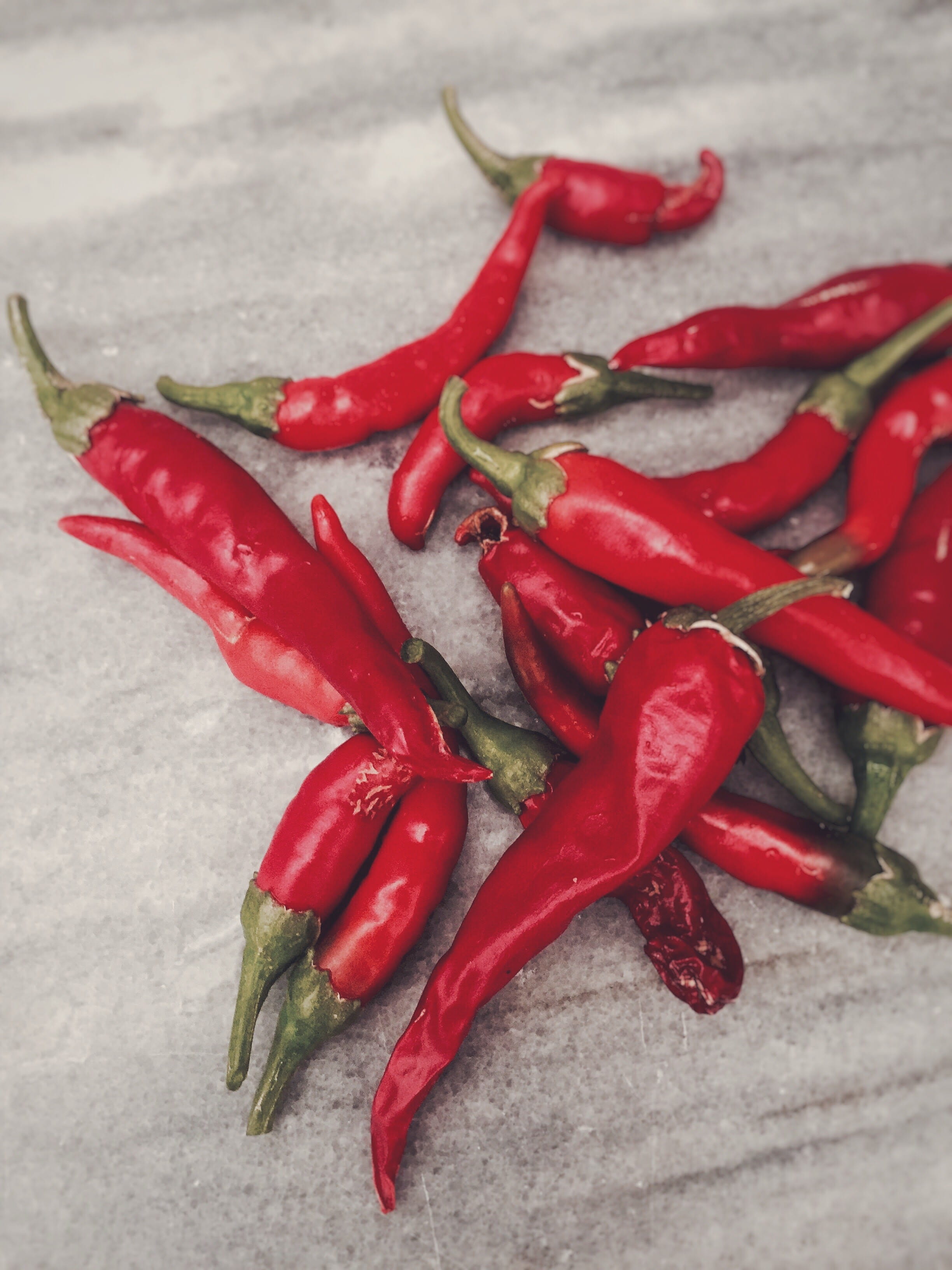 red chili pepper, high angle view, pepper, no people, food, shiraz, spice, group, close-up, indoors, vegetable, ingredient, iran, 2K, wellbeing, large group of objects, Phone HD Wallpaper