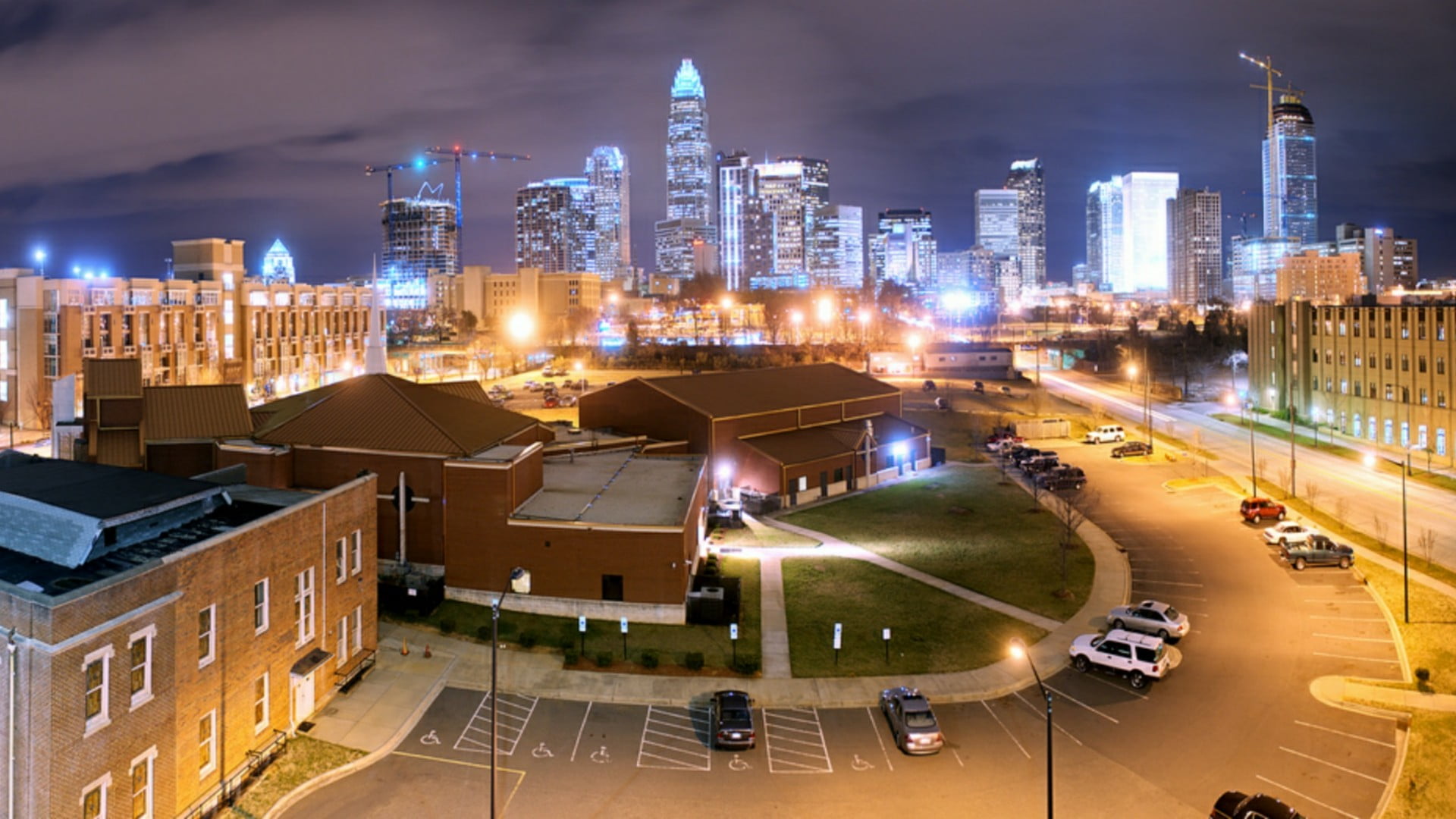 tower block, mixed use, landmark, cityscape, town, city, architecture, 1080P, metropolitan area, skyline, sky, charlotte, downtown, night, skyscraper, HD Wallpaper