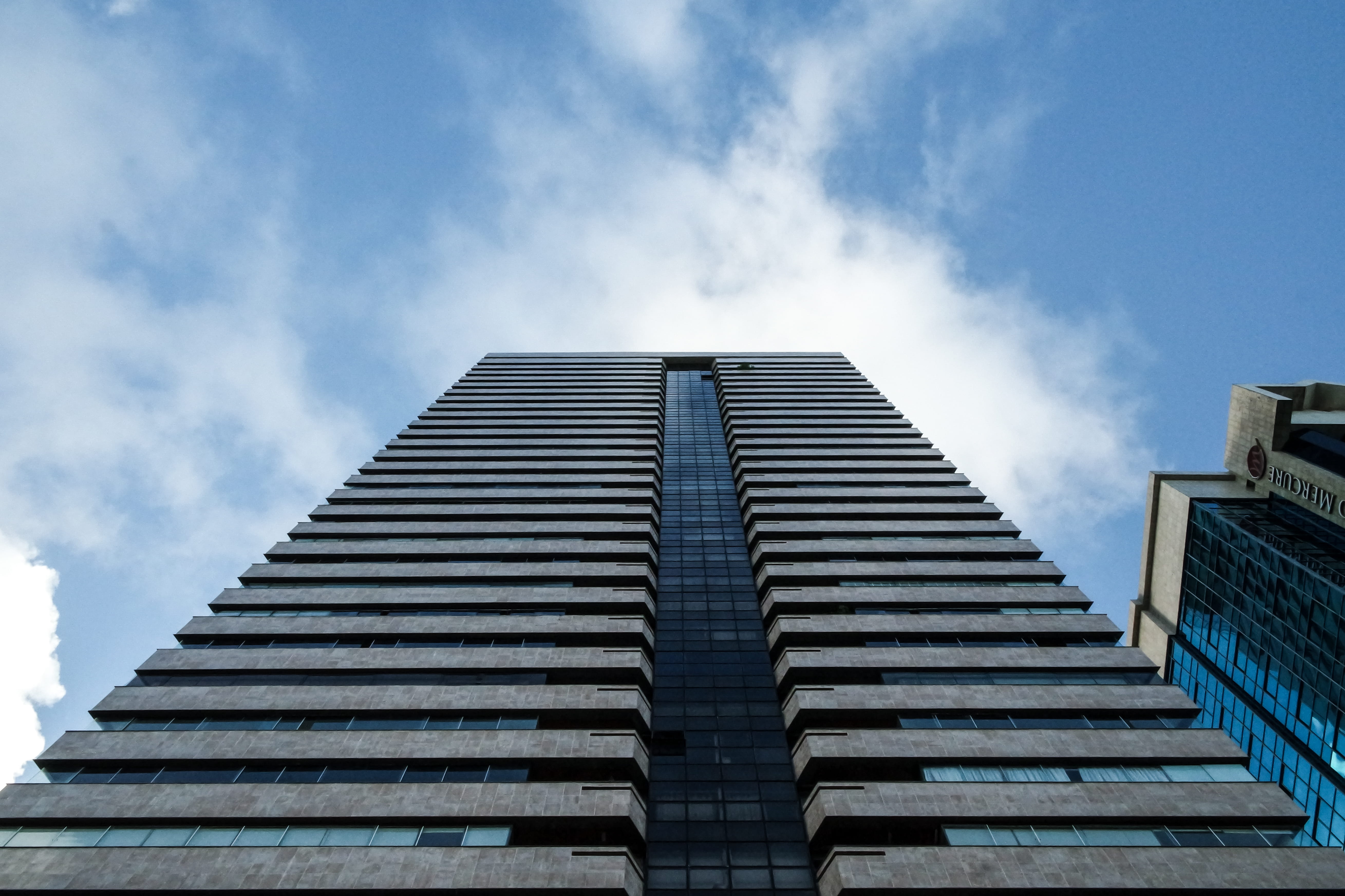 5K, day, less, skyscraper, building, low angle view, architecture, office, recife, directly below, nature, palace, modern, staircase, outdoors, photo, HD Wallpaper