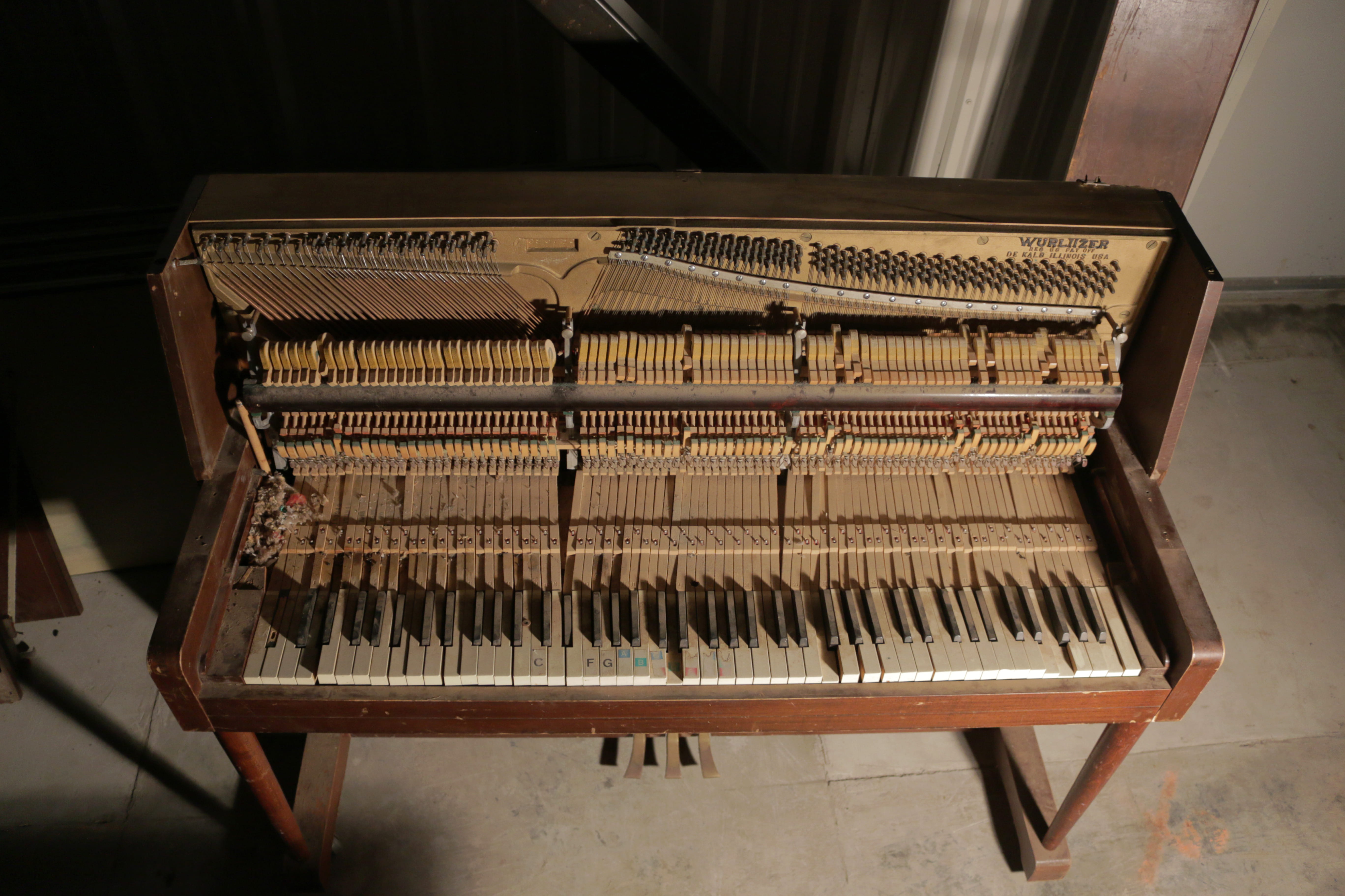united states, wood - material, keyboard, no people, metal, old, grand piano, musical instrument, old piano, music, 5K, still life, arts culture and entertainment, HD Wallpaper