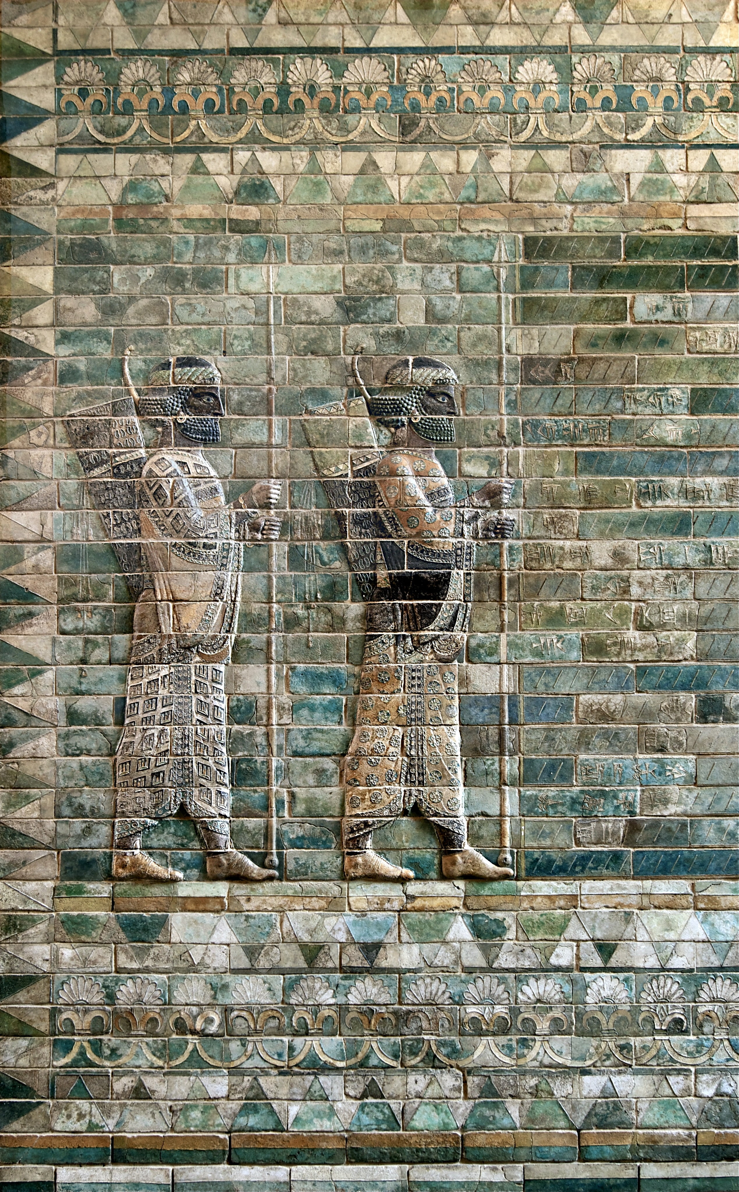 frieze, full frame, architecture, window, day, built structure, representation, wall art, wall, sculpture, the past, brick, creativity, wall - building feature, Phone HD Wallpaper