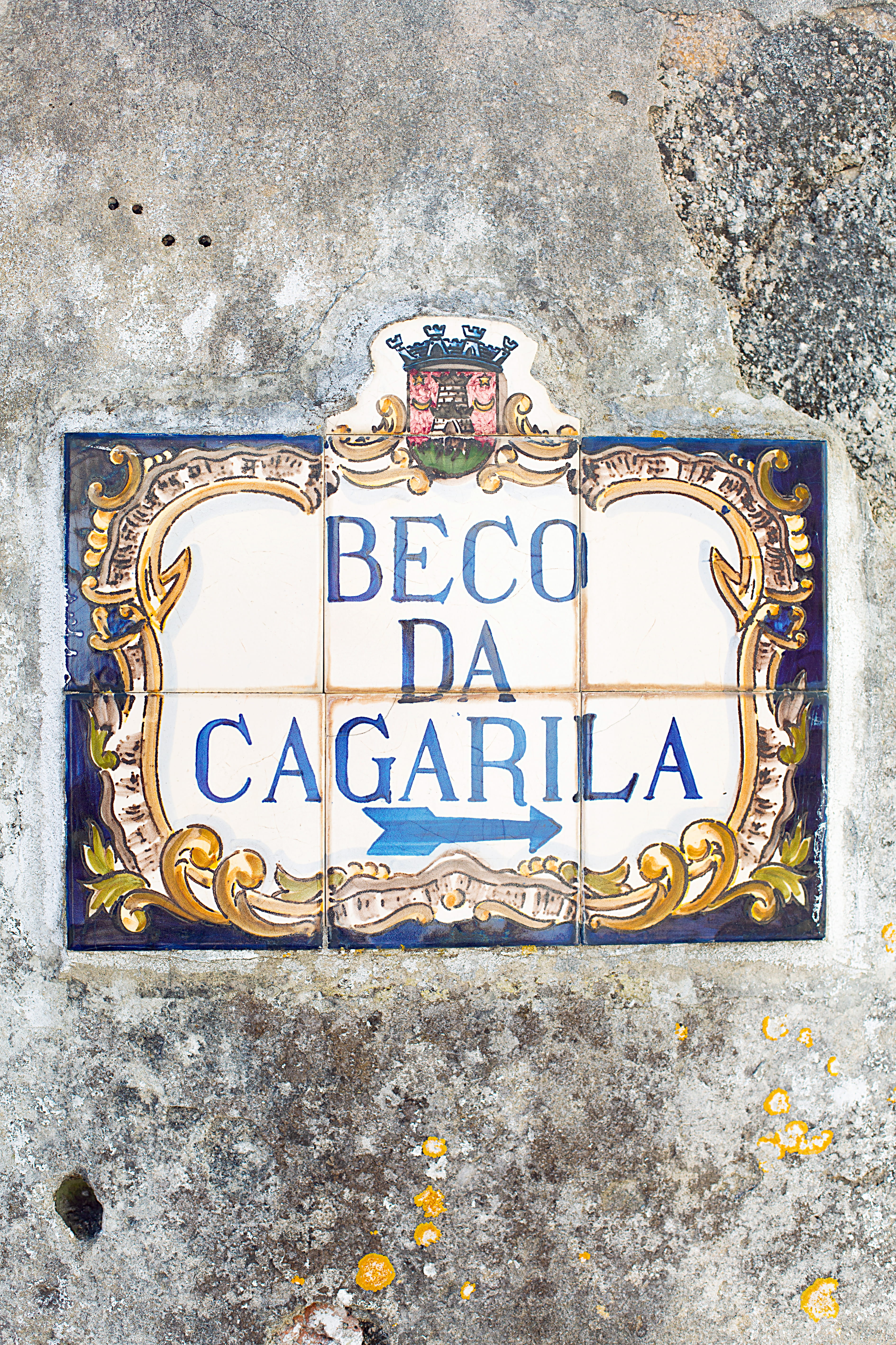 urban, no people, guidance, cagarila, tiles, old, da, painted, board, outdoors, road, architecture, symbol, metal, Lisbon, representation, concrete, 5K, Phone HD Wallpaper