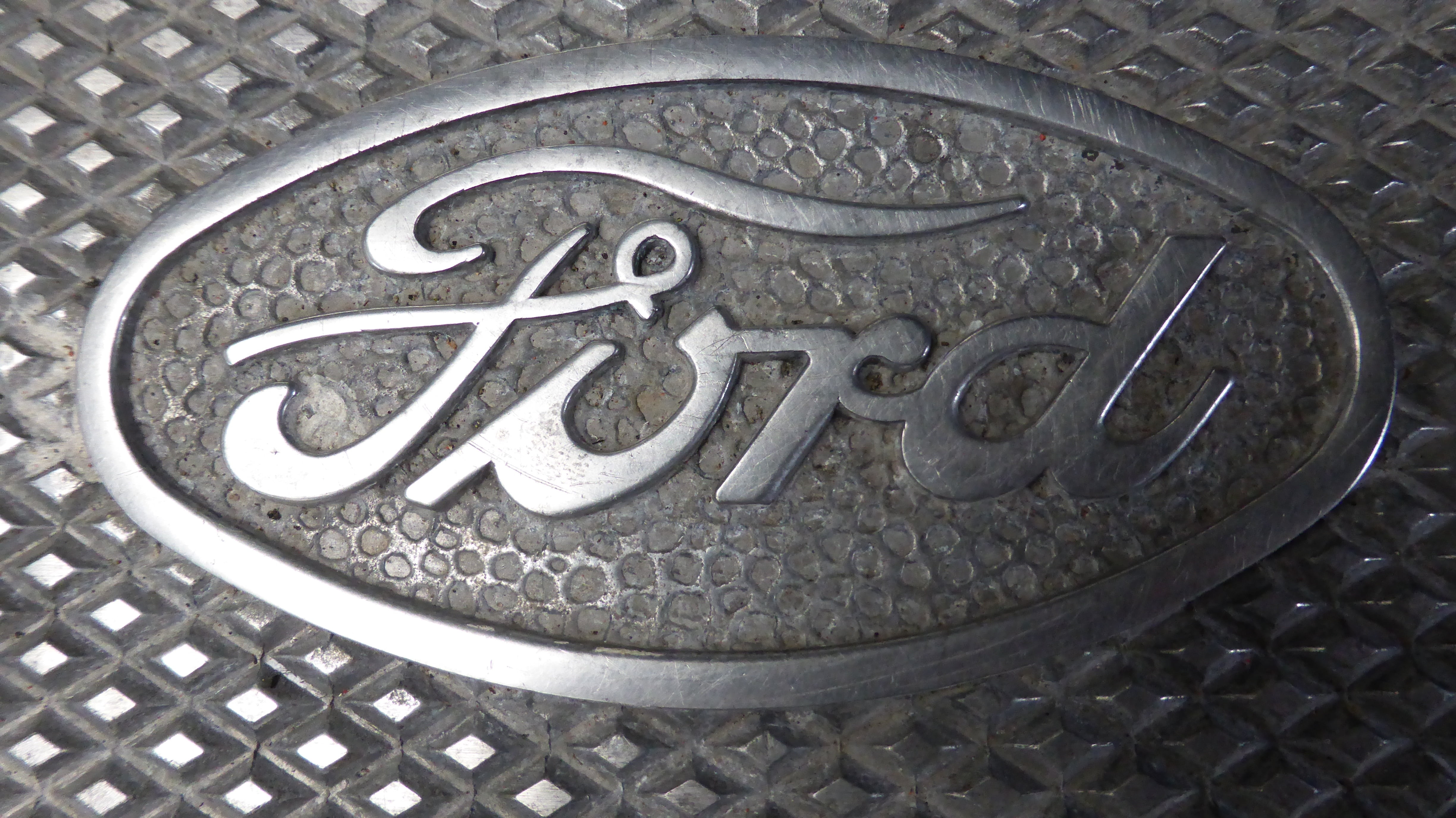 religion, ford, spirituality, silver, 4K, architecture, the past, built structure, oldtimer, craft, place of worship, carving - craft product, art and craft, HD Wallpaper