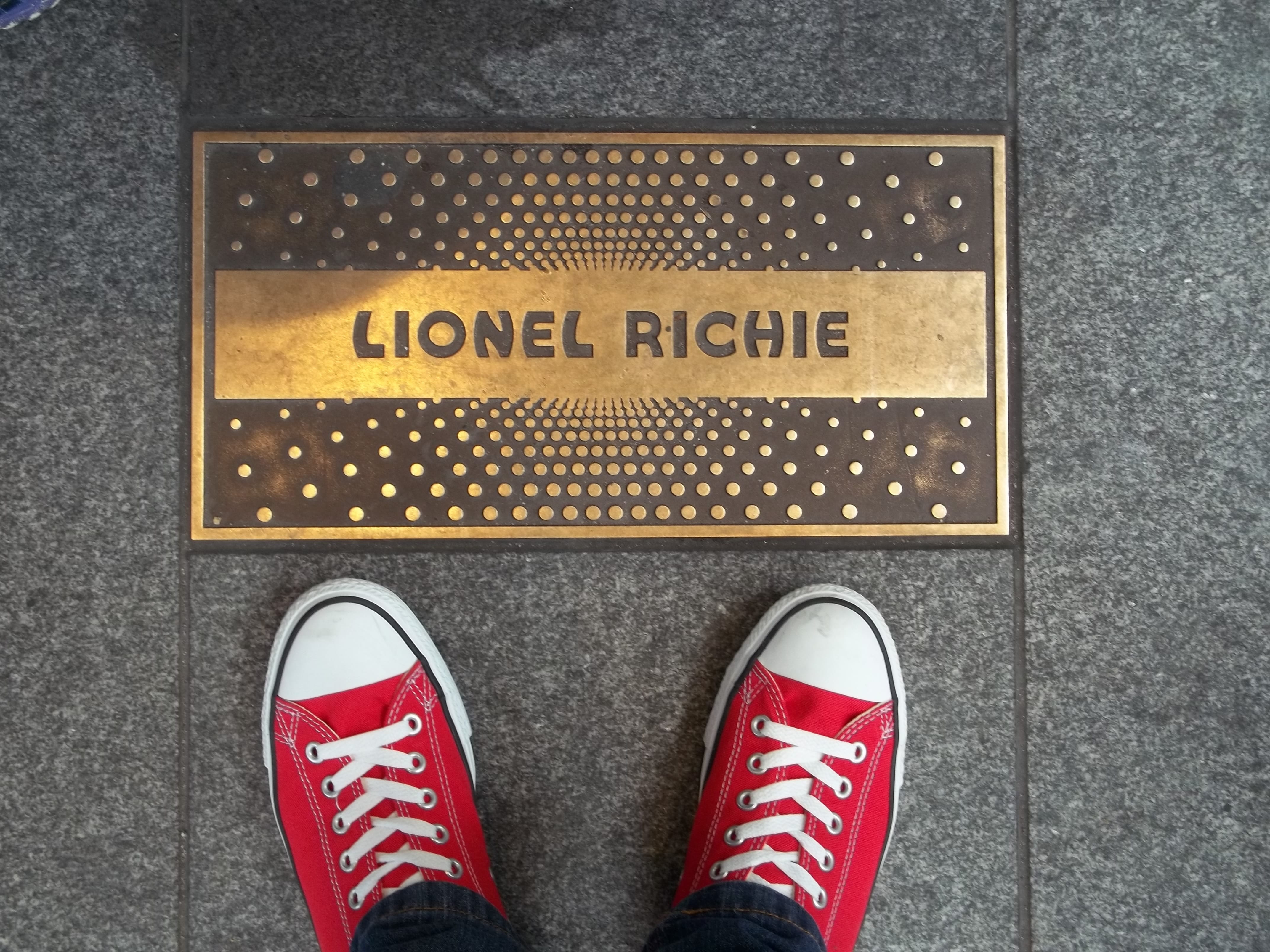 shoes, sign, directly above, real people, human foot, Apollo Theater, communication, information, low section, guidance, flooring, personal perspective, HD Wallpaper