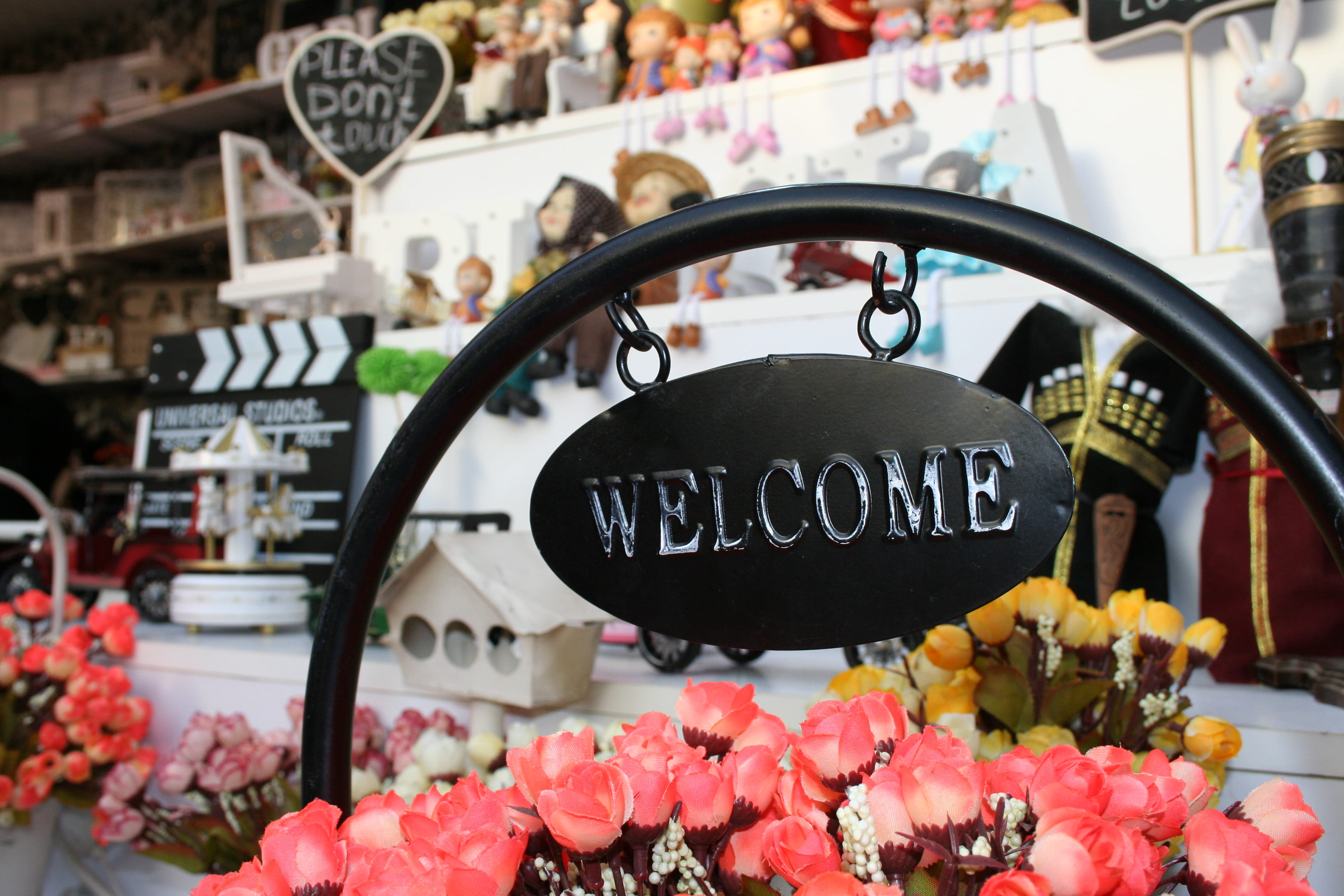 plant, transportation, 2K, retail display, land vehicle, flowering plant, metal sign, metal welcome sign, outdoors, close-up, market, western script, weclome, HD Wallpaper