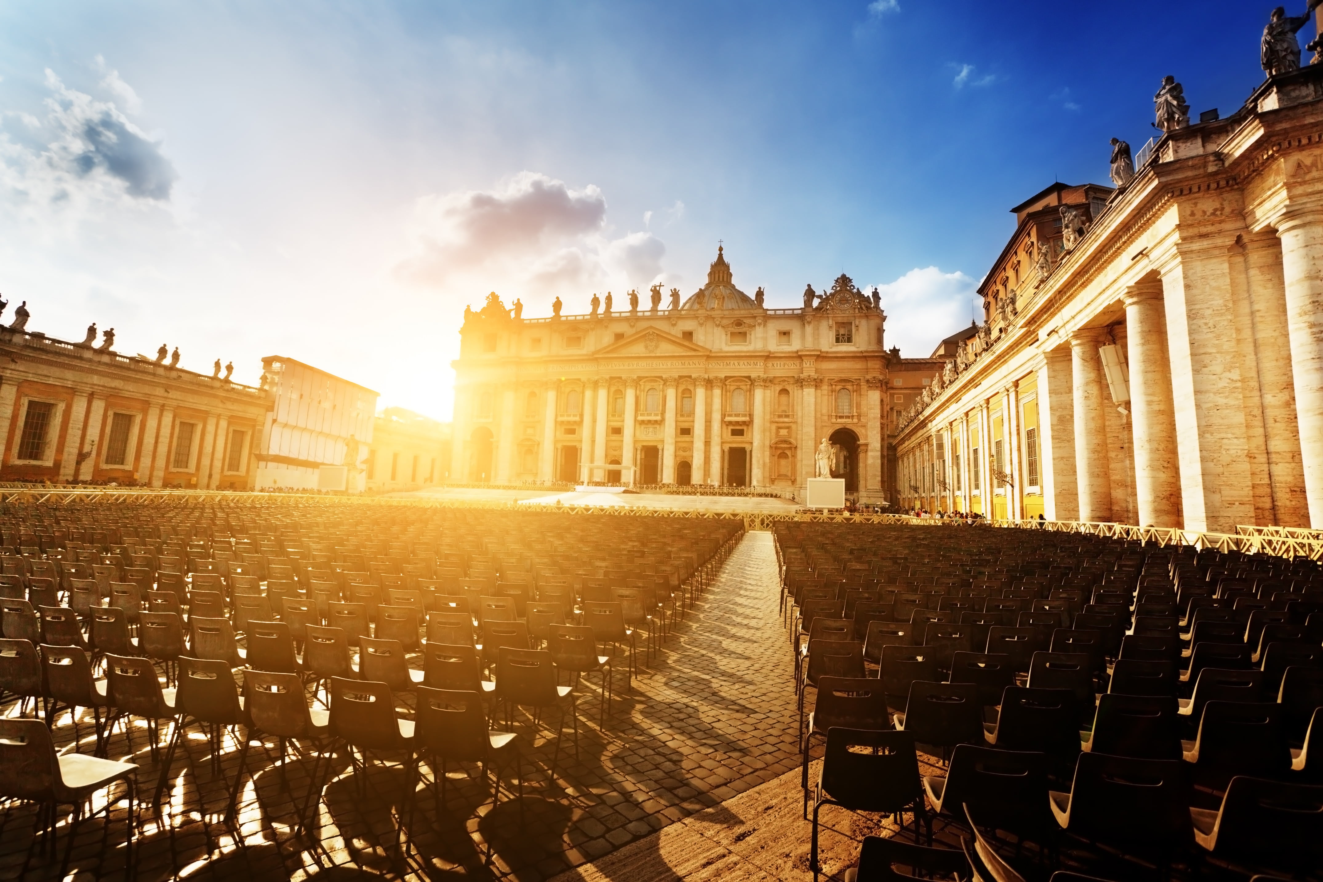 building Exterior, Vatican, outdoors, the sun, sky, Saint Peters Square, The Vatican, St. Peters Basilica, lens flare, Rome, europe, sunset, sunlight, famous Place, HD Wallpaper
