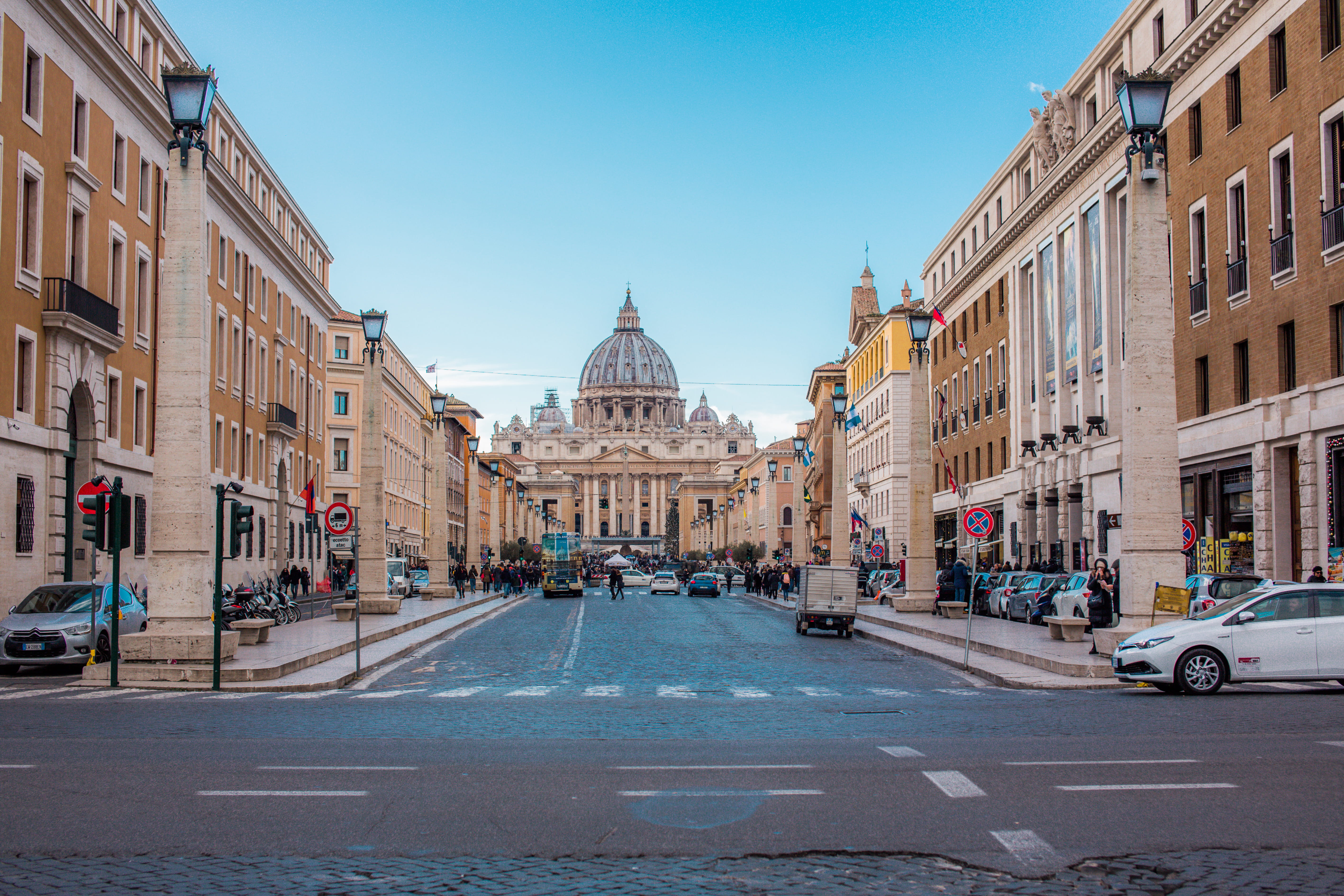 pedestrian, built structure, metropolis, street, downtown, mode of transportation, saint, architecture, vatican, square, town, road, city street, 5K, land vehicle, HD Wallpaper