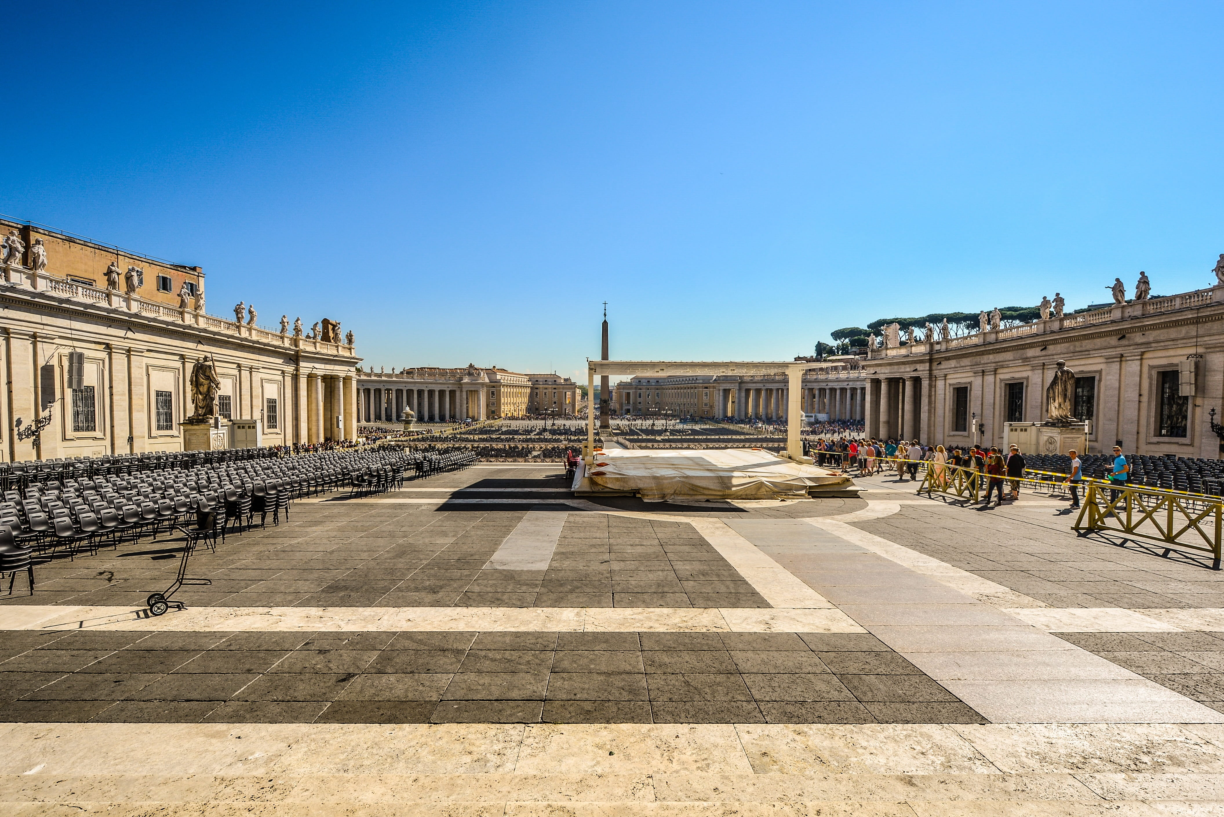 rome, sunlight, sunny, 4K, building exterior, catholic, architectural column, square, culture, history, tourist, blue, daytime, historical, sky, travel destinations, HD Wallpaper