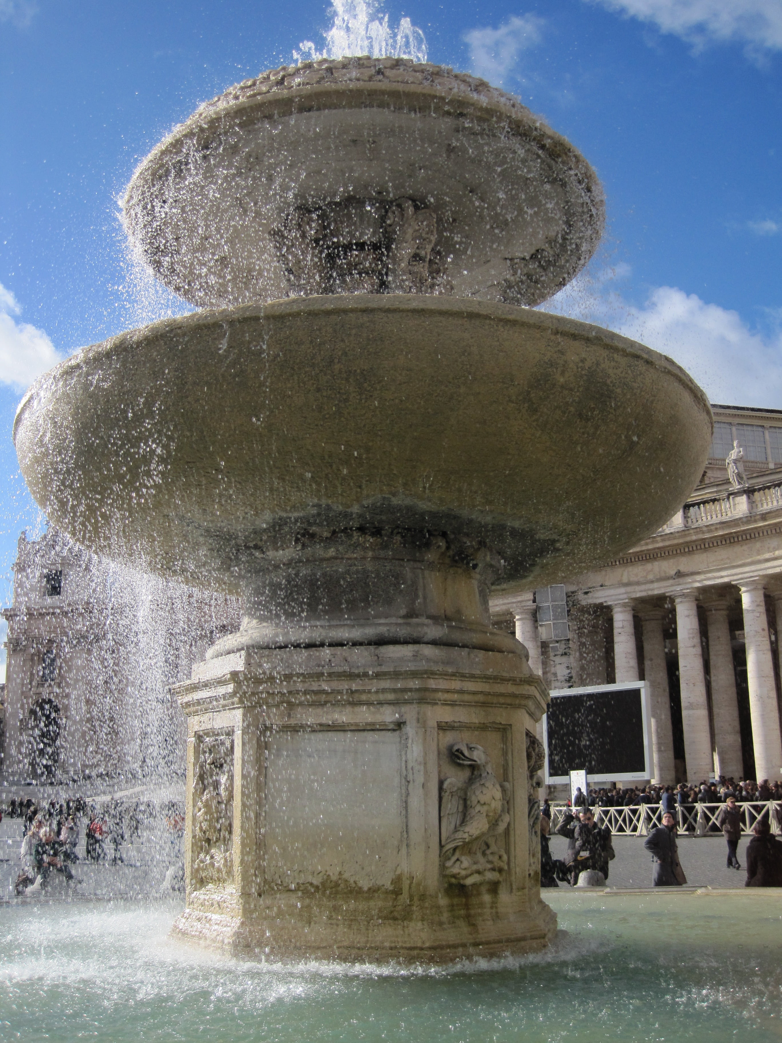 built structure, motion, sky, europe, flowing water, 2K, fountain, fontana, day, san pietro, architectural column, nature, spraying, travel, tourism, outdoors, Phone HD Wallpaper