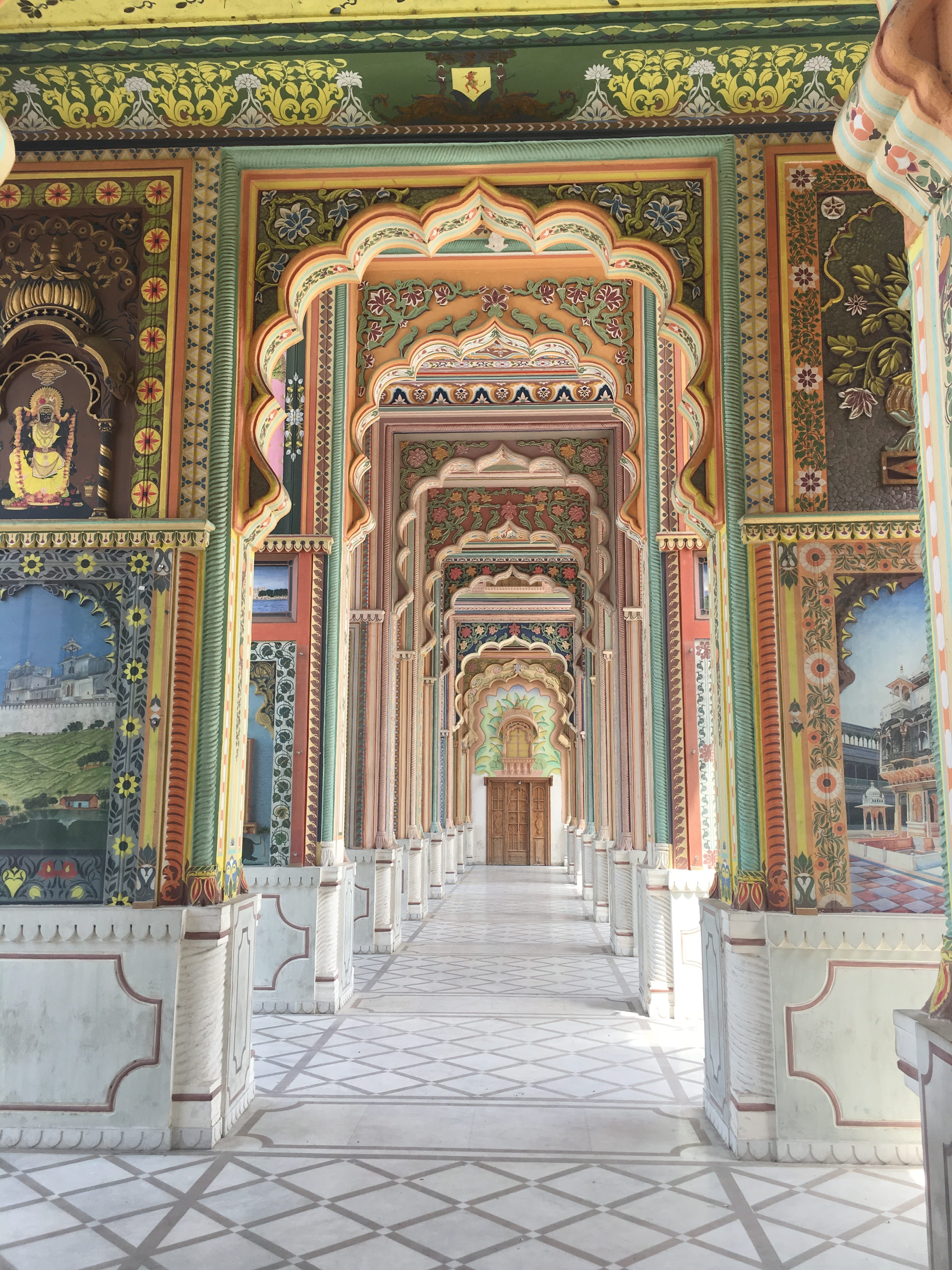 tiled floor, place of worship, 4K, art and craft, history, travel, arch, direction, mural, no people, architectural column, belief, pattern, landmark, Phone HD Wallpaper