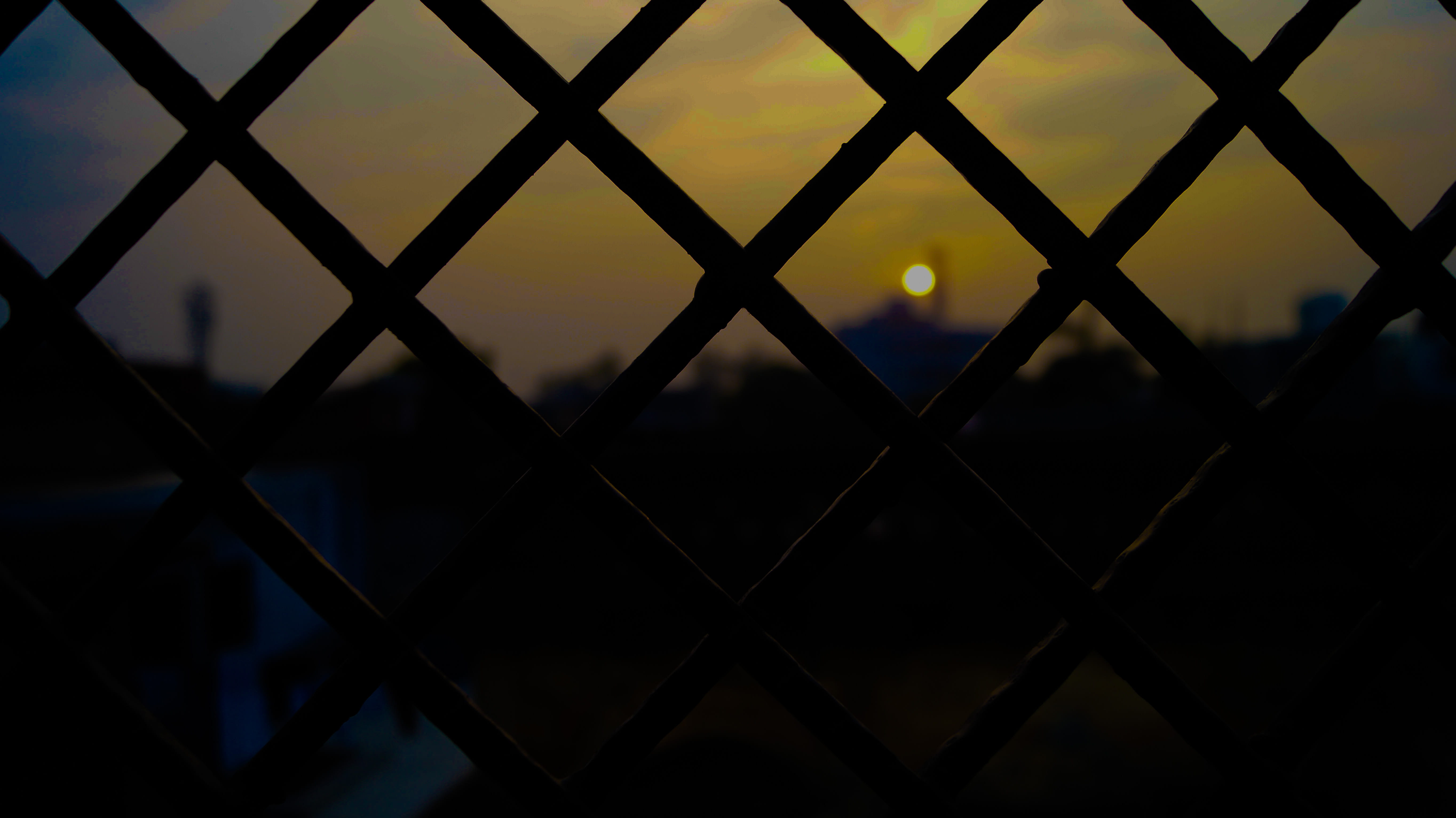 uttar pradesh, nature, boundary, city, fence, focus on foreground, ishant, sky, sun, _, sunset, lucknow, ishant_mishra, crisscross, no people, mishra, chainlink fence, HD Wallpaper