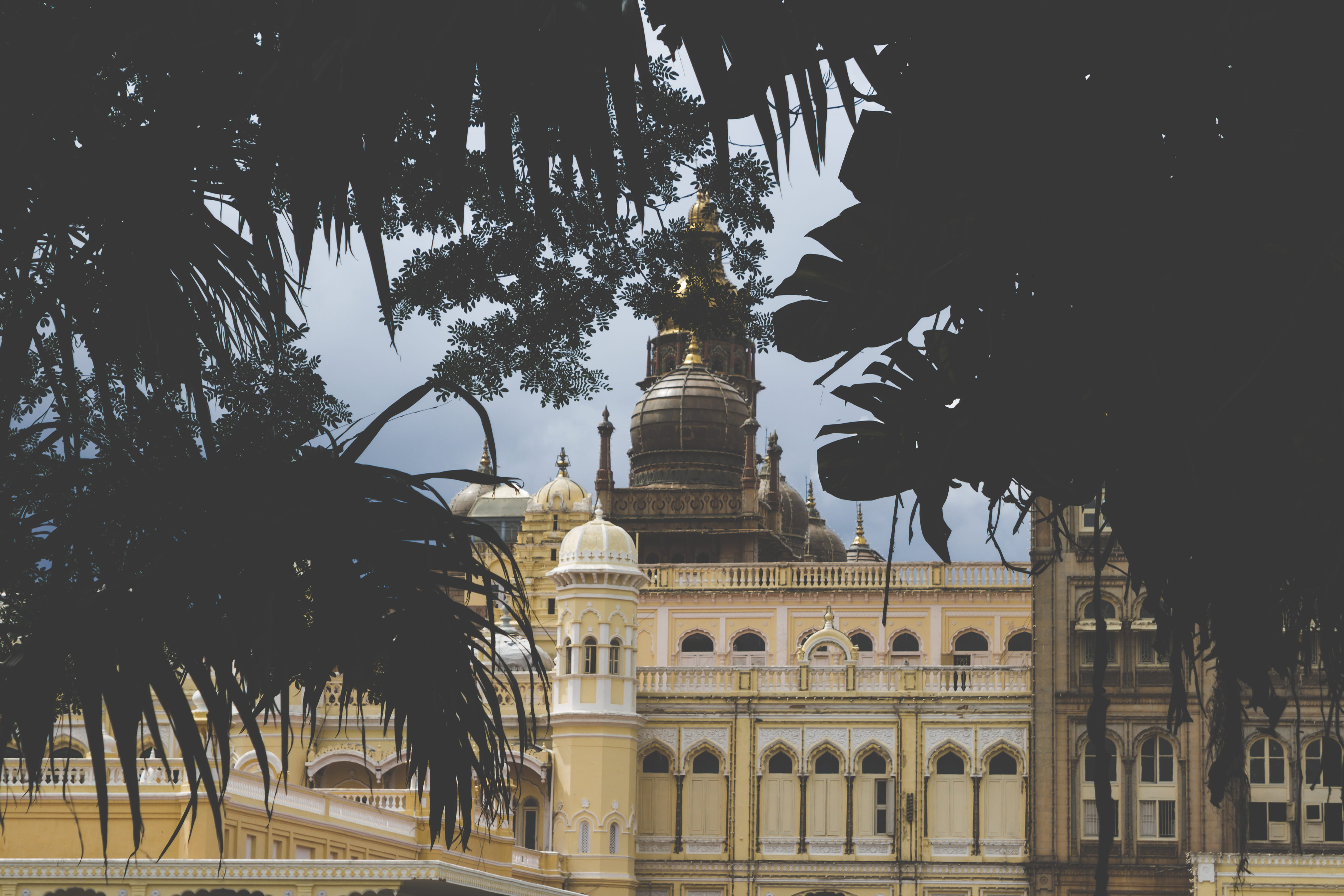 tourism, no people, the past, architecture, day, building, 4K, building exterior, travel destinations, mysuru, travel, built structure, city, tropical climate, HD Wallpaper