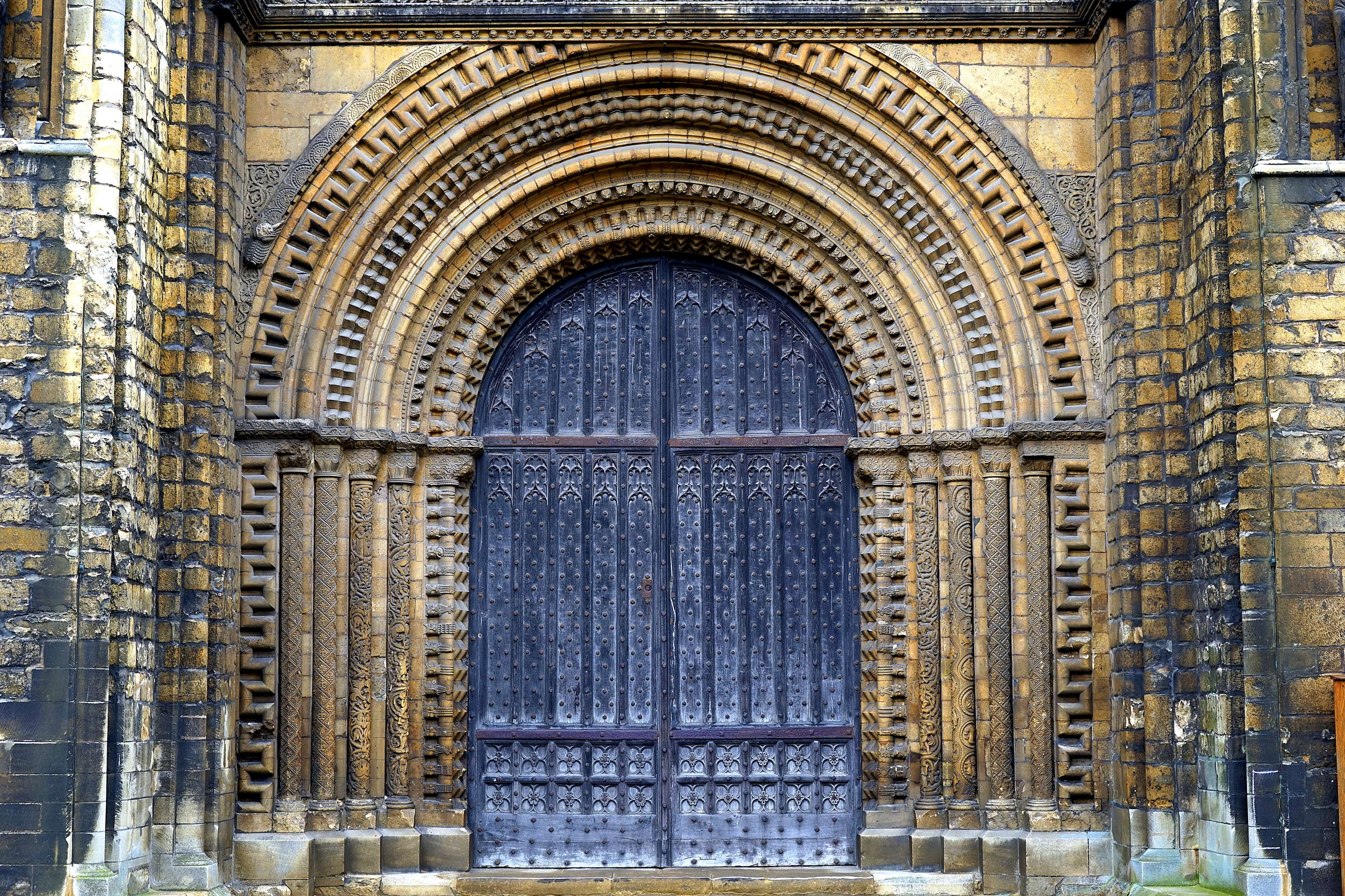 city, church, pattern, famous, arch, building, window, spirituality, religion, decoration, historical, belief, 4K, culture, exterior, stone, destination, HD Wallpaper