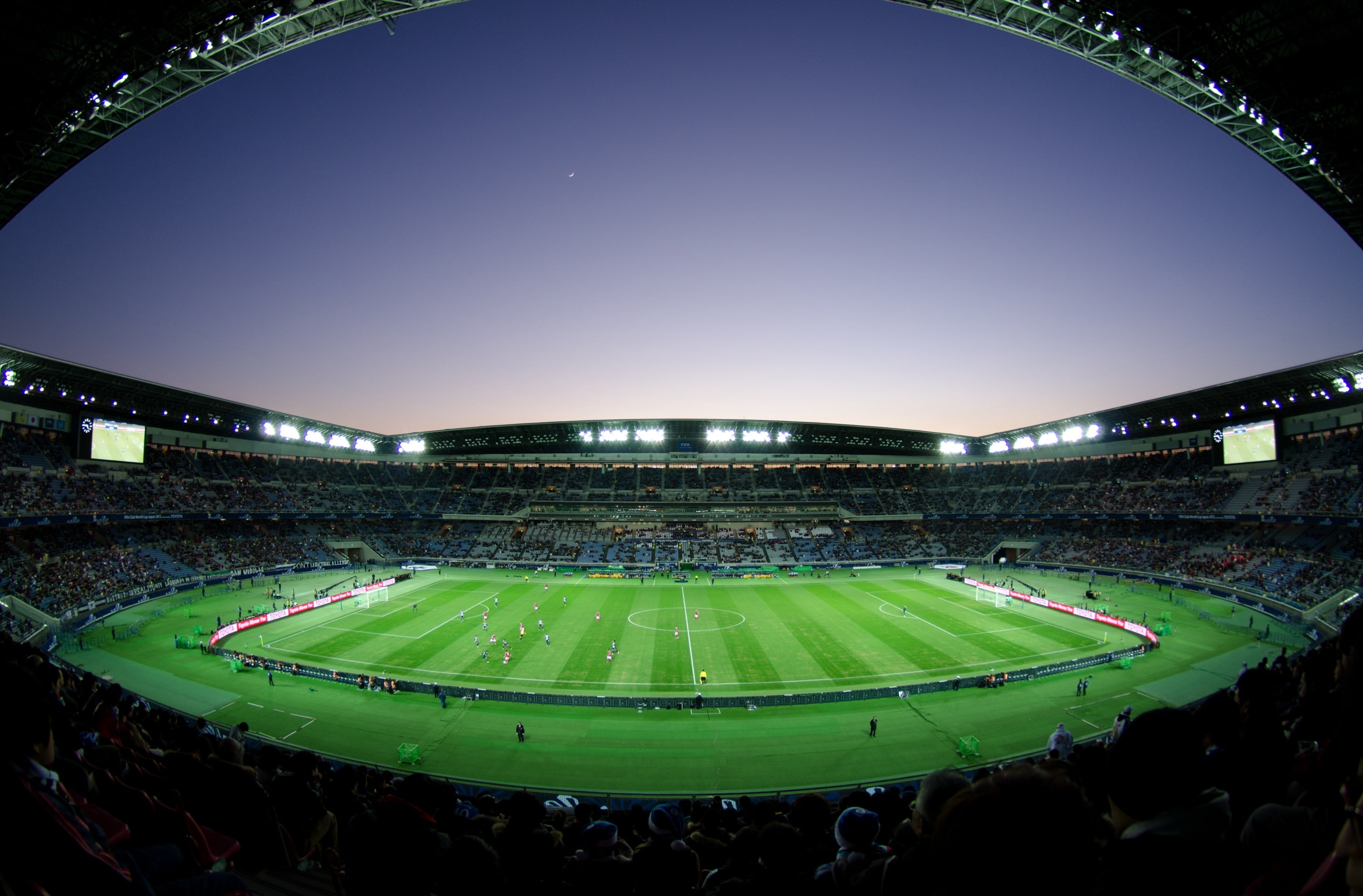 team sport, nissanstadium, sport, illuminated, Night, Moon, kanagawa, Football, yokohama, fan - enthusiast, people, field, Sports, green color, Architecture, HD Wallpaper
