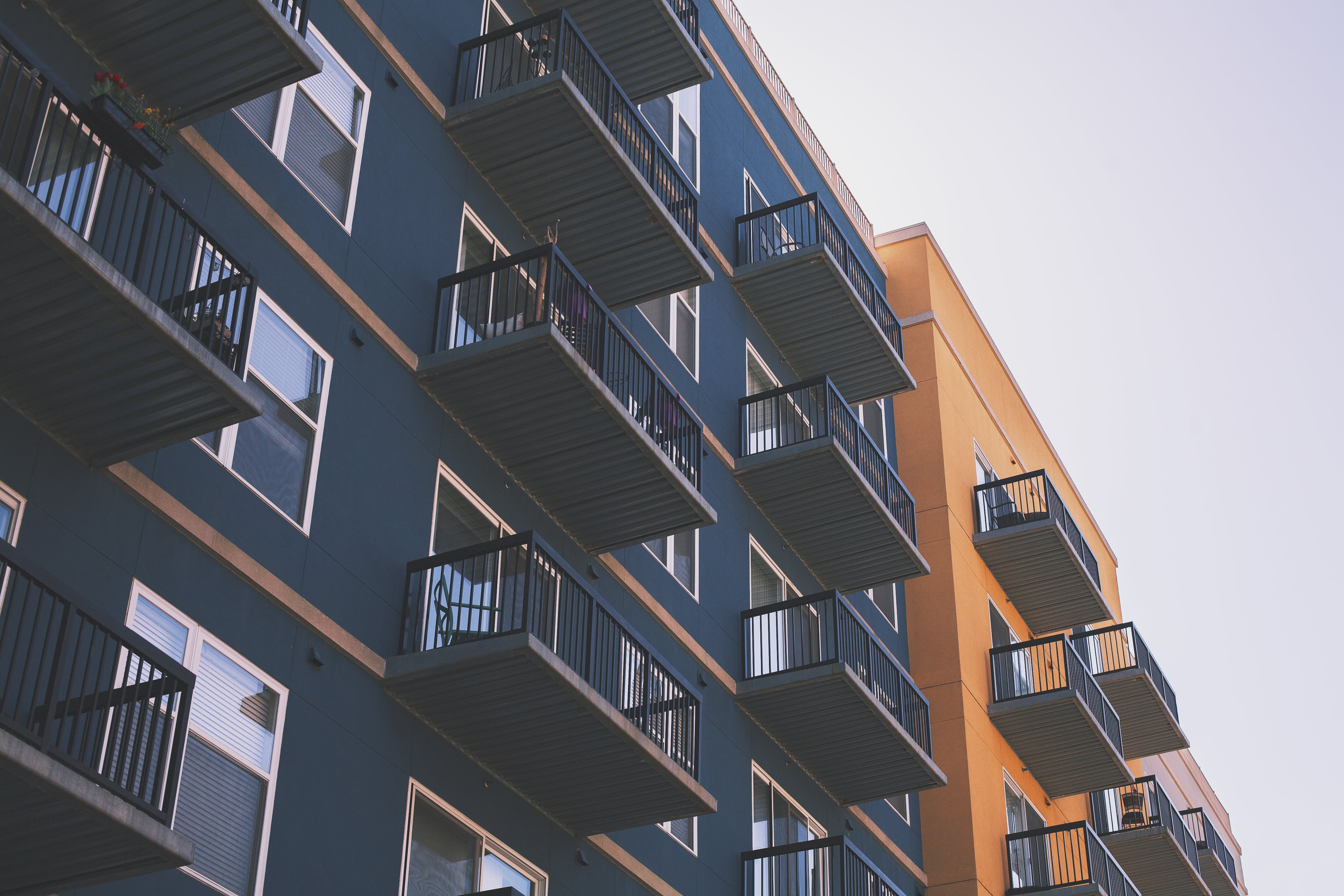 low angle view, windows, steps and staircases, colour, modern, outdoors, fire escape, apartment, day, architecture, city, no people, nature, balcony, built structure, HD Wallpaper