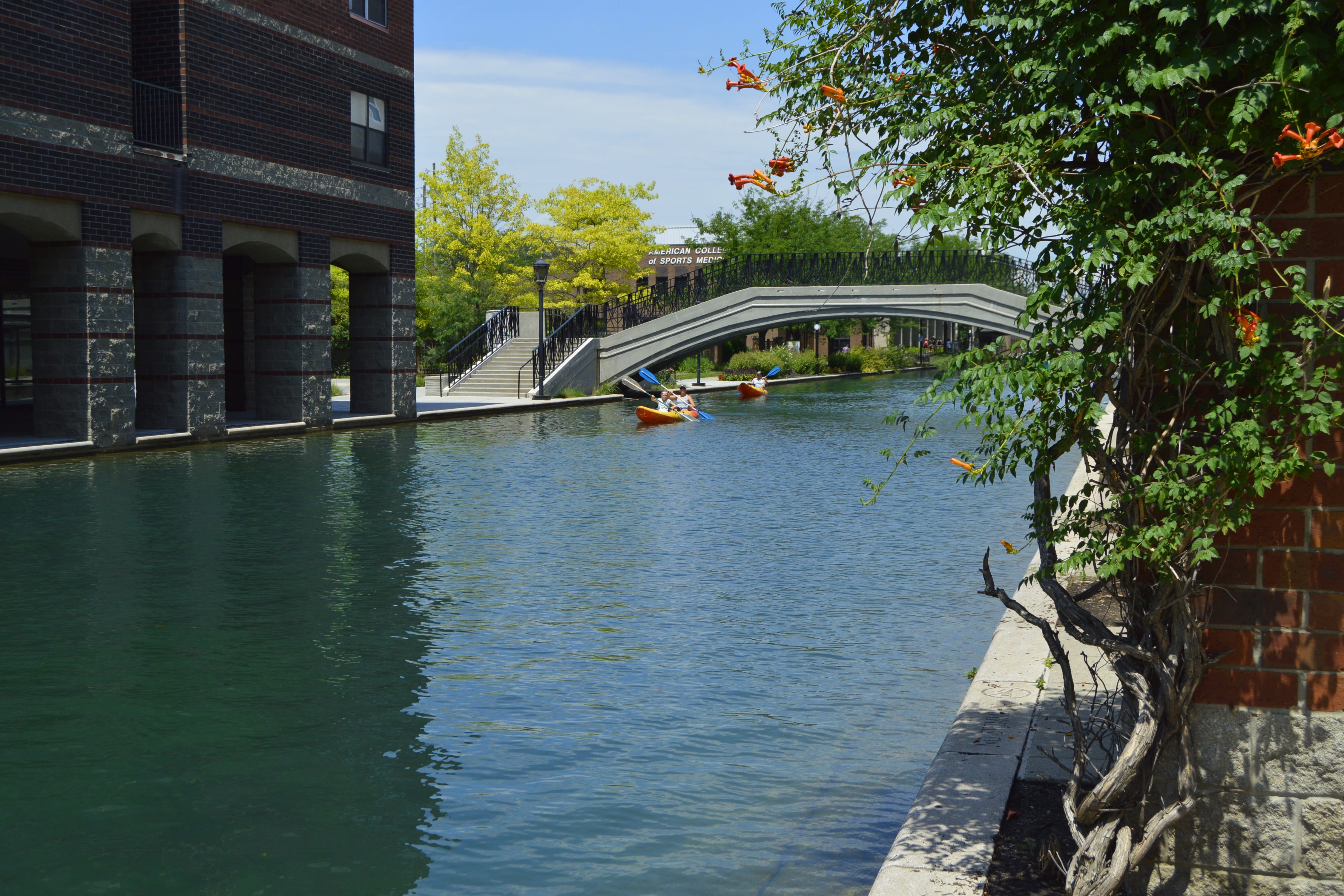 building exterior, city, nautical vessel, historic, plant, blue, nature, bridge, indianapolis, clean, sky, waterway, indiana central canal, manmade, tourism, HD Wallpaper