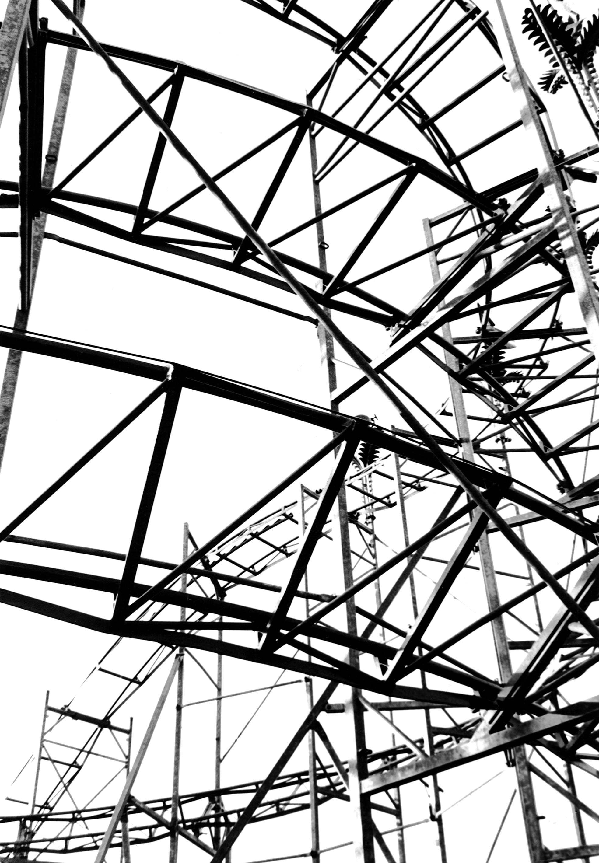 nature, no people, fuel and power generation, sky, outdoors, 2K, annapolis, ride, track, pattern, industry, directly below, ferris wheel, contrast, black and white, Phone HD Wallpaper