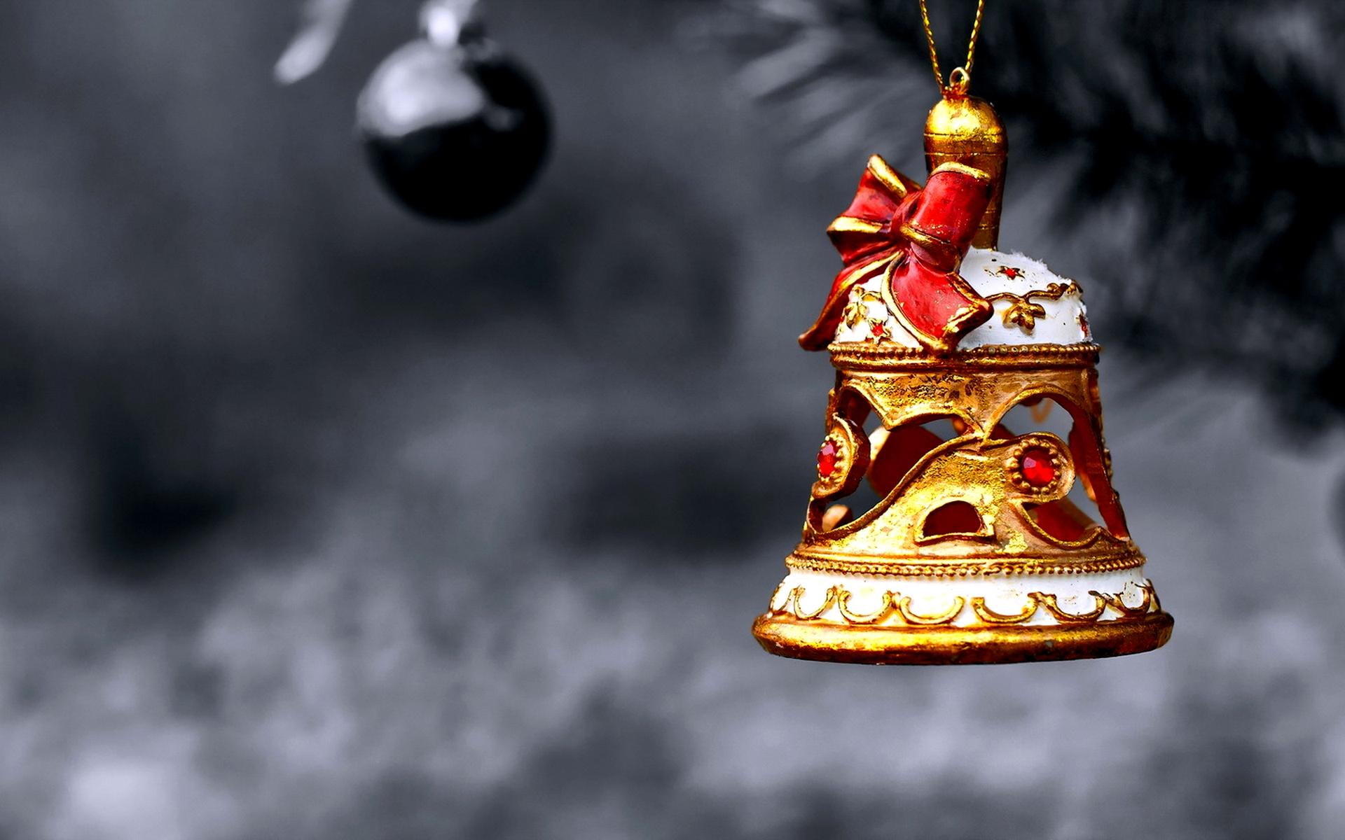 macro, 3d and abstract, accent, 1080P, new year, bell, bow, deoration, holiday, christmas, gold, white, HD Wallpaper