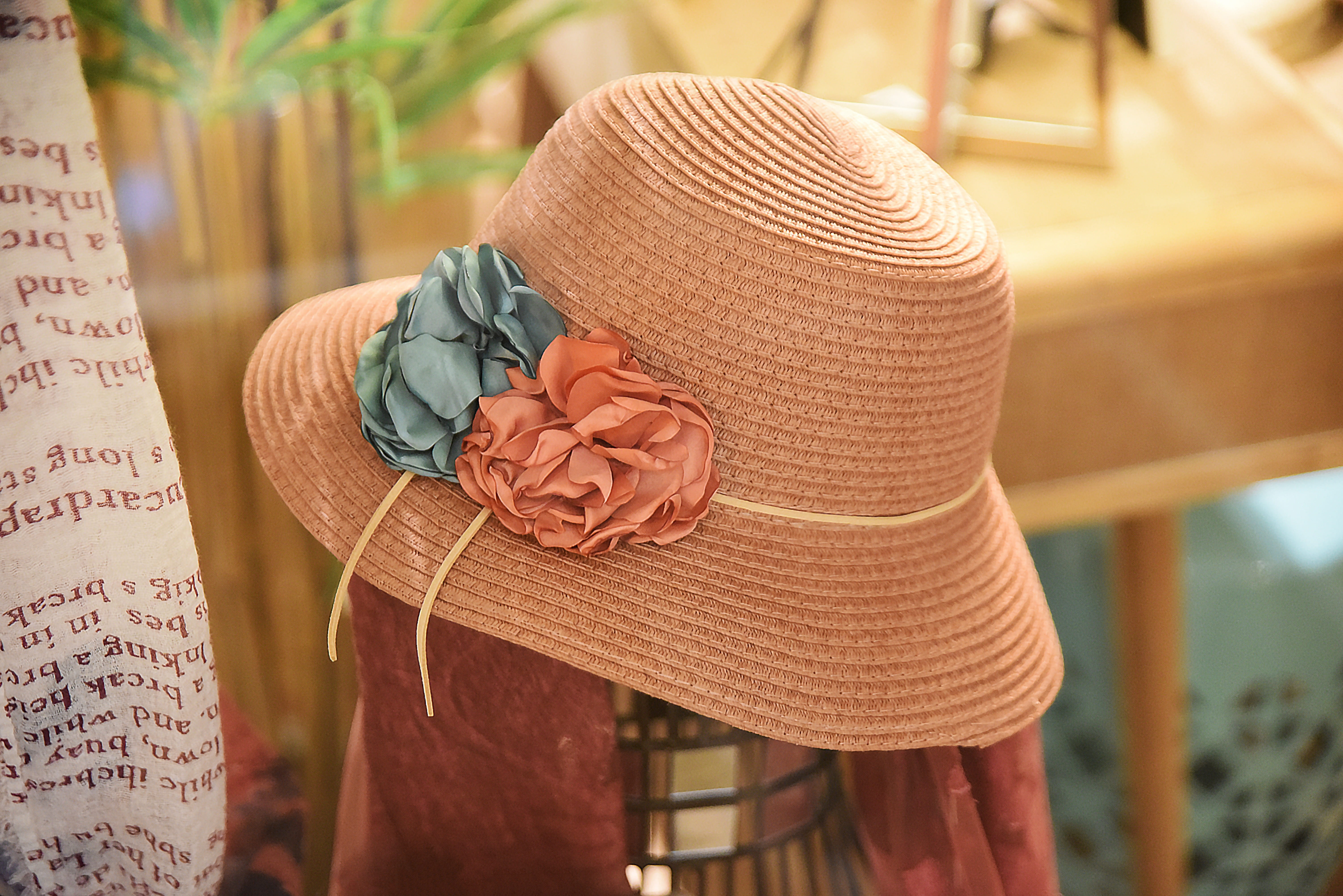 one person, floral, focus on foreground, text, close-up, style, stylish, people, elegant, hat, sun hat, female, vogue, gardening, plant, nature, outdoors, HD Wallpaper
