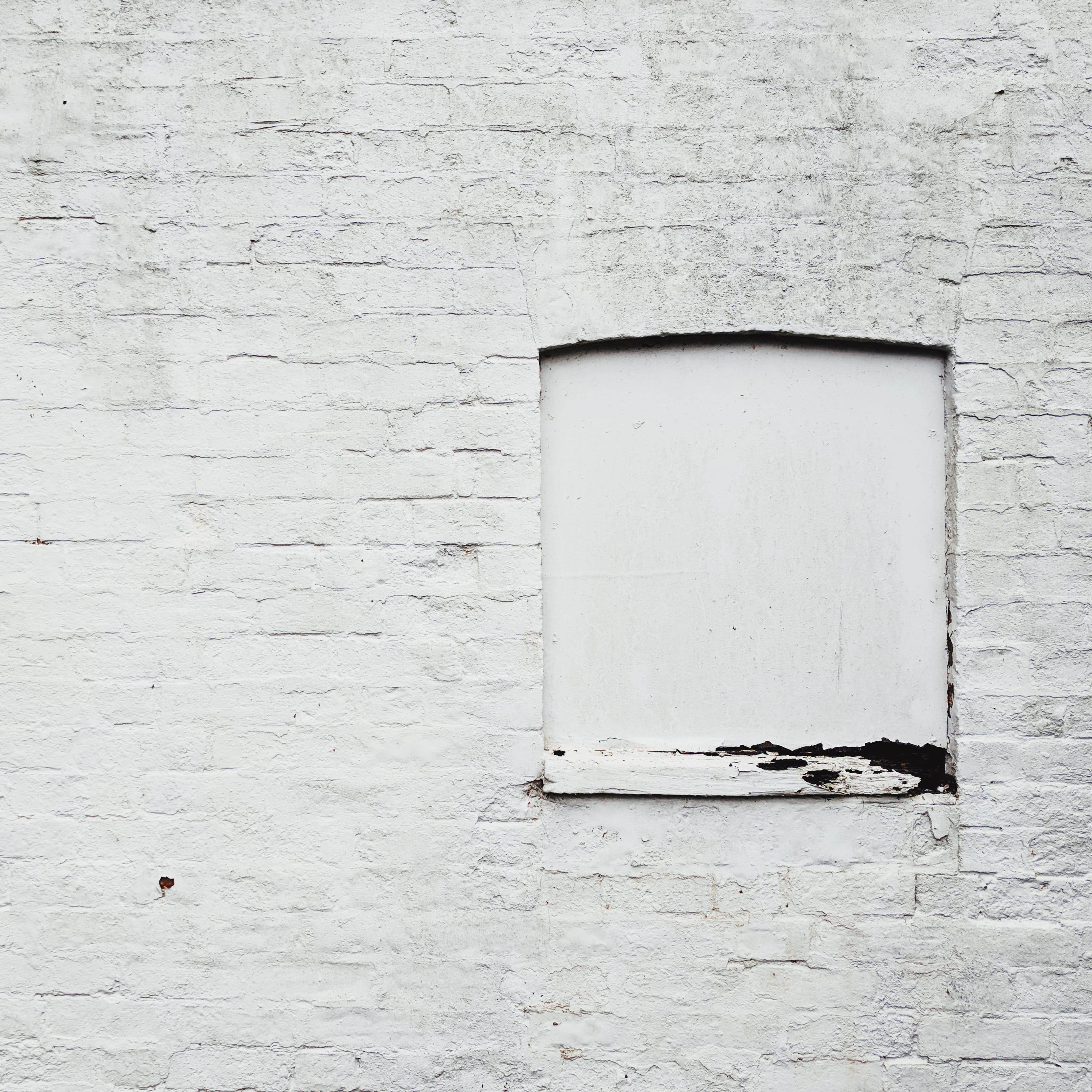 gray, empty window, architecture, pattern, brick, concrete, cracked, textured, white, white brick, abstract, close-up, outdoors, plaster, copy Space, no People, Phone HD Wallpaper