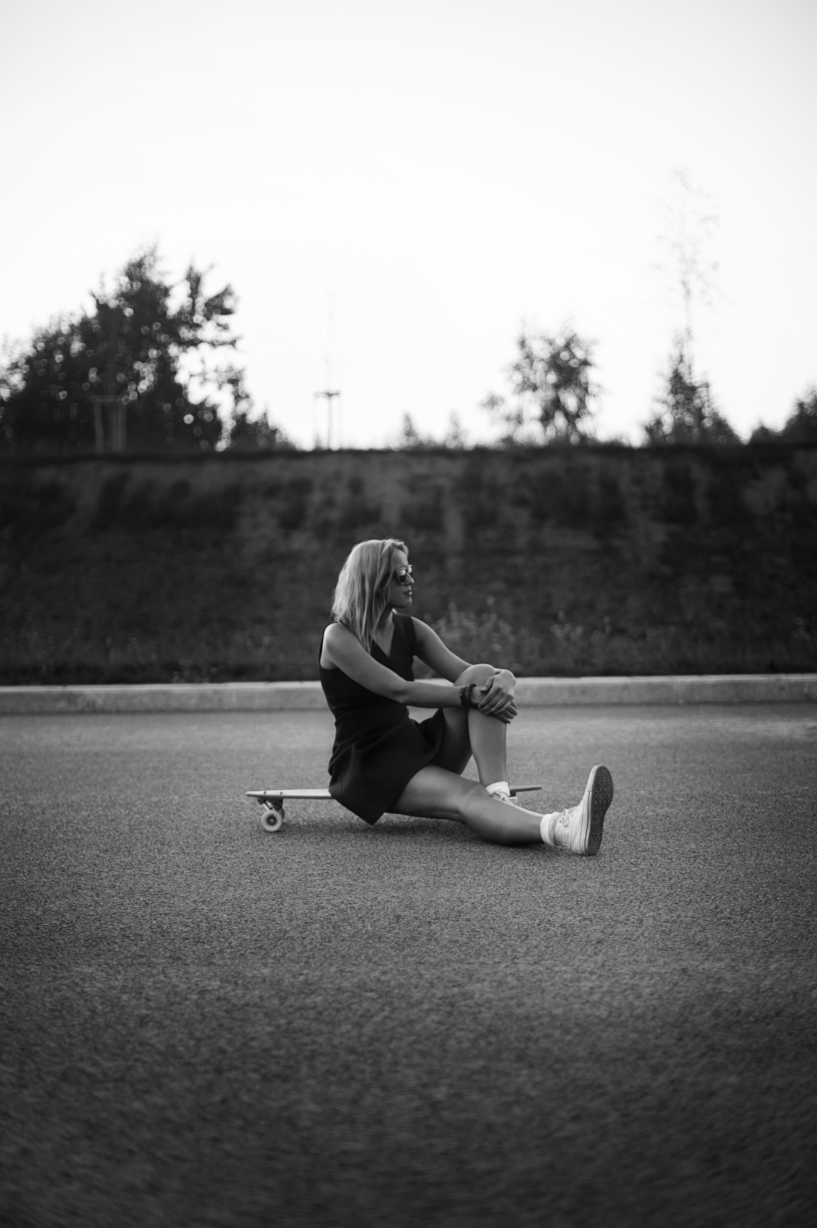 romantic, lying down, one person, nature, sport, sky, young adult, skater, lifestyles, sitting, plant, women, skateboarding, outdoors, real people, road, Phone HD Wallpaper