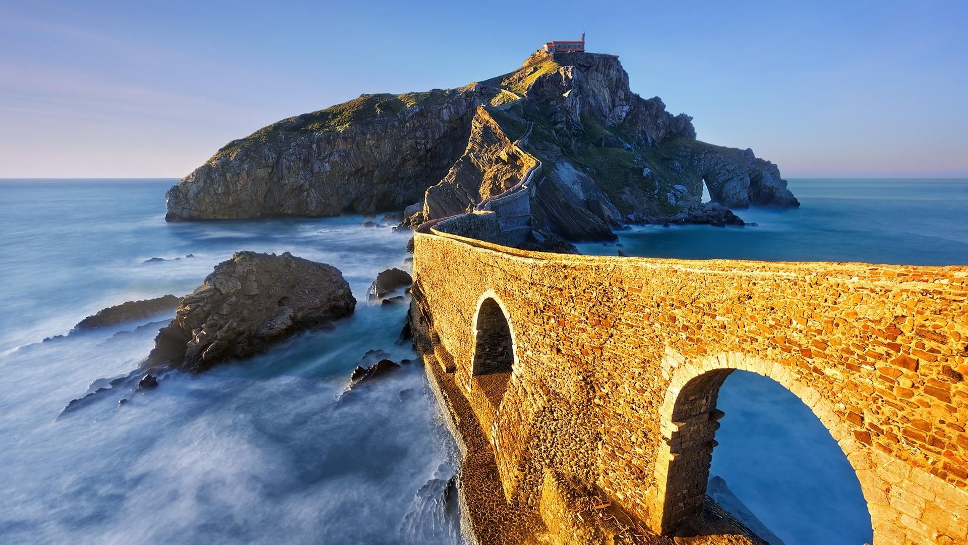 arch, rock, rock formation, island, horizon over water, spain, tranquil scene, bridge, non-urban scene, gaztelugatxe, land, nature, outdoors, tranquility, HD Wallpaper