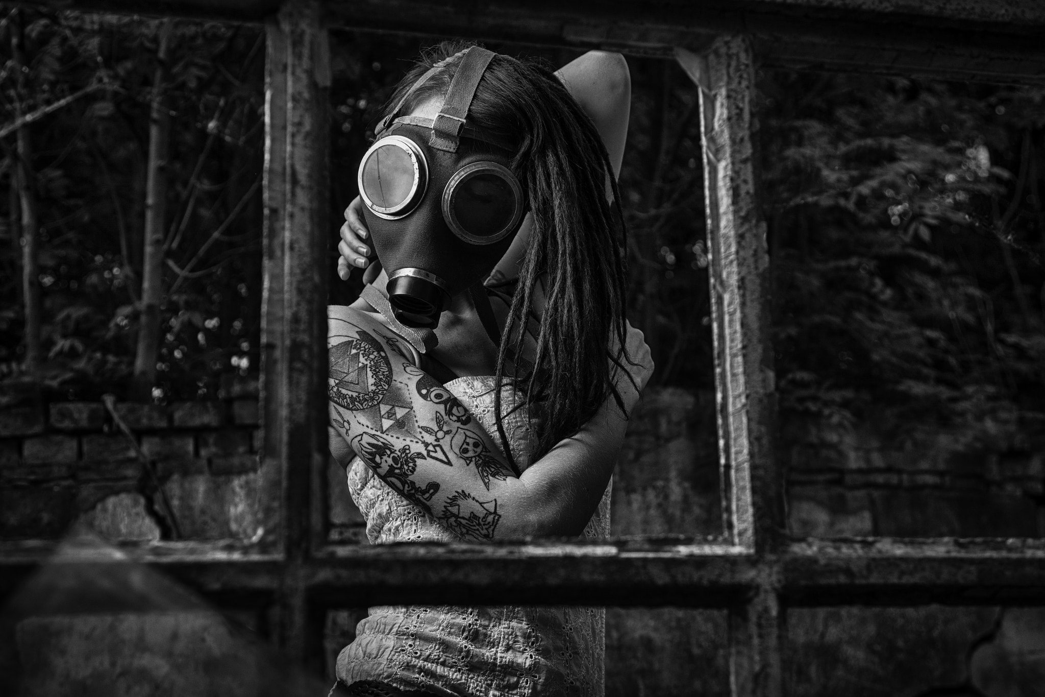 500px, monochrome, women, gas masks, Peter Michaelis, 1080P, model, HD Wallpaper
