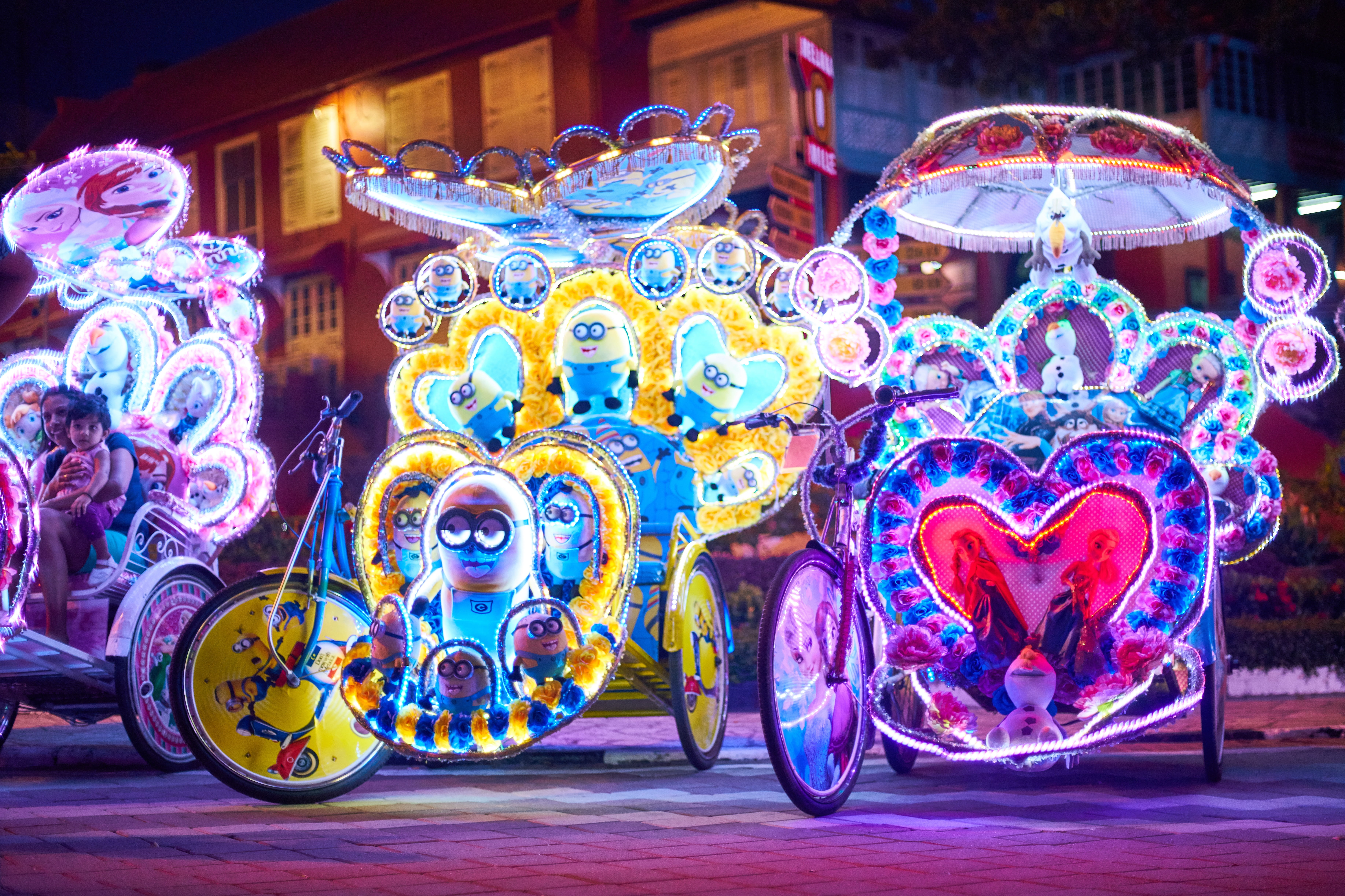 tourism, travel, night, representation, 5K, street, engine, no people, variation, market, bicycle, background, illuminated, wheel, aesthetics, focus on foreground, HD Wallpaper