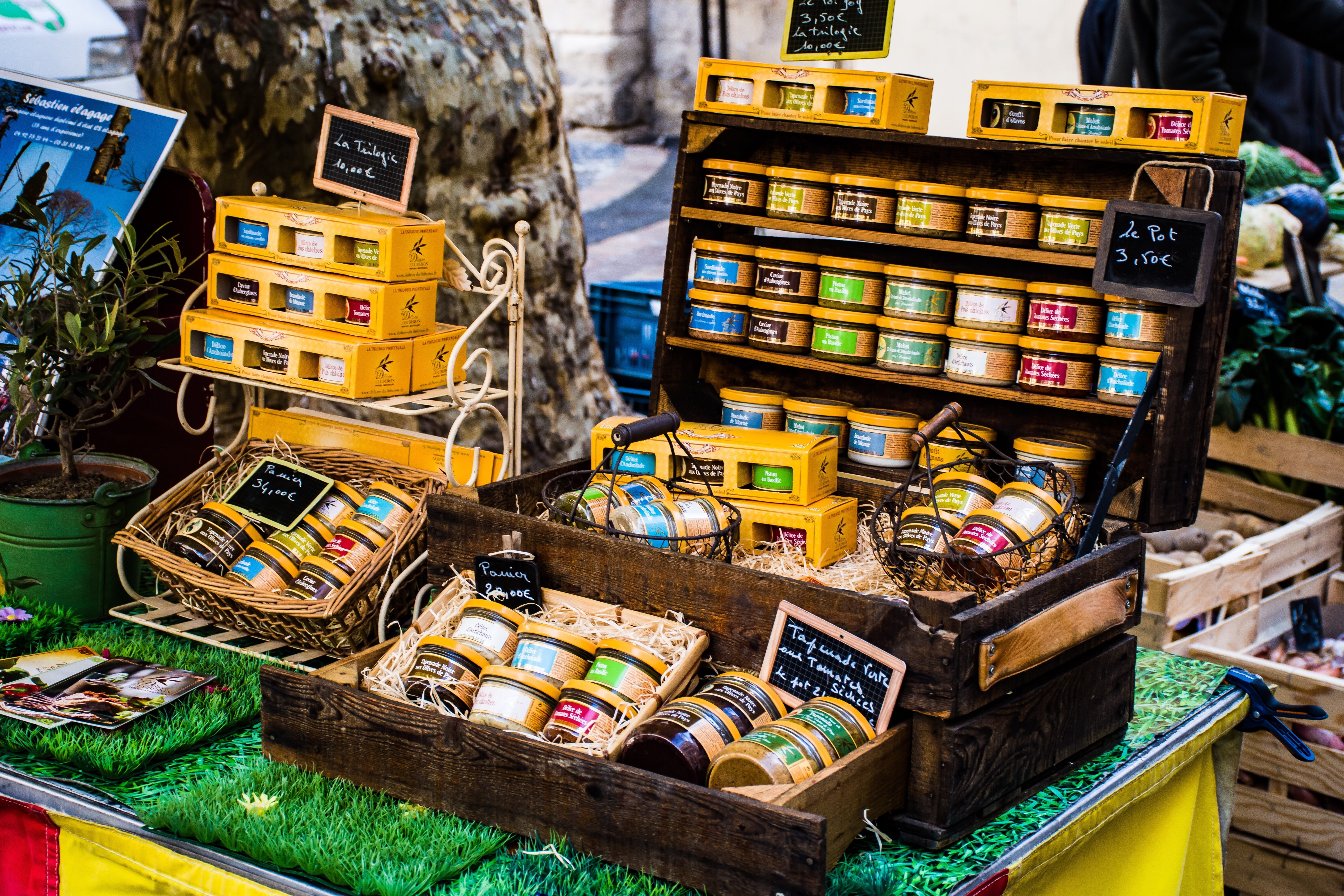 french culture, market stall, box - container, wood - material, editorial, retail, vendor, day, outdoor, shopping, large group of objects, for sale, merchandise, HD Wallpaper