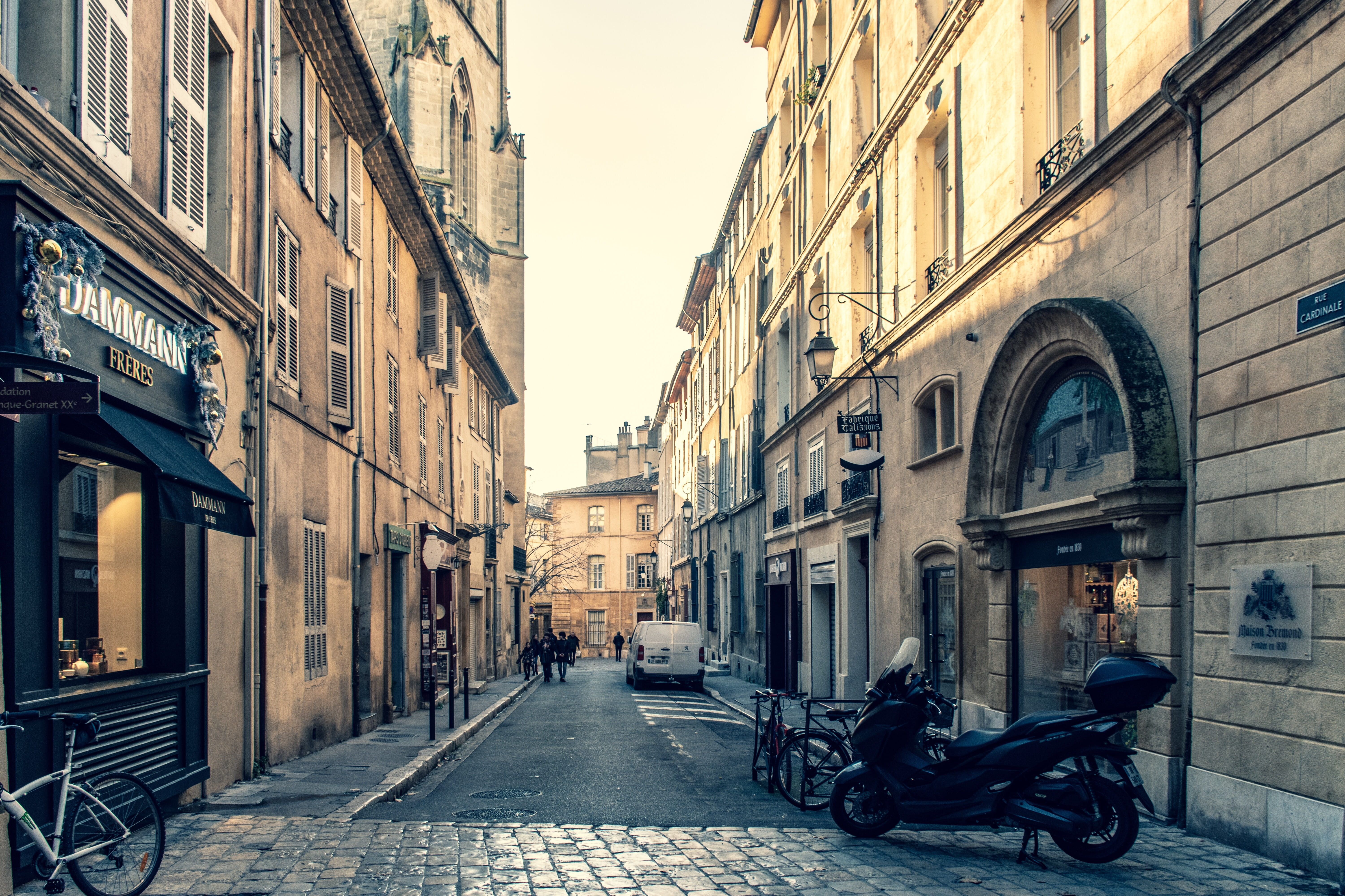 residential district, bike, the way forward, french culture, south of france, transportation, 5K, aix-en-provence, day, window, alley, no people, sky, HD Wallpaper
