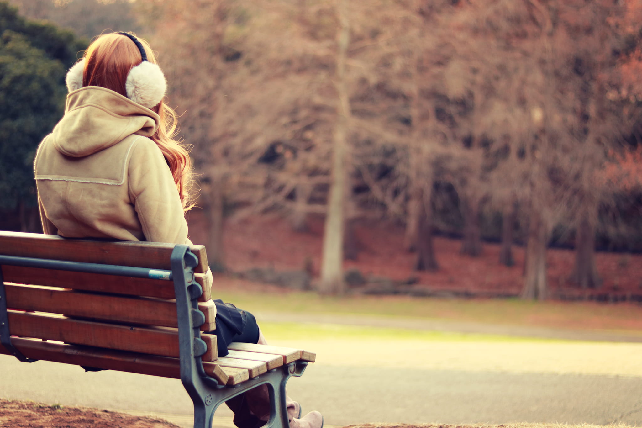 real people, bench, rear view, love, winter, adult, one Person, listening, two people, childhood, nature, park, people, woman, lifestyles, music, outdoors, HD Wallpaper