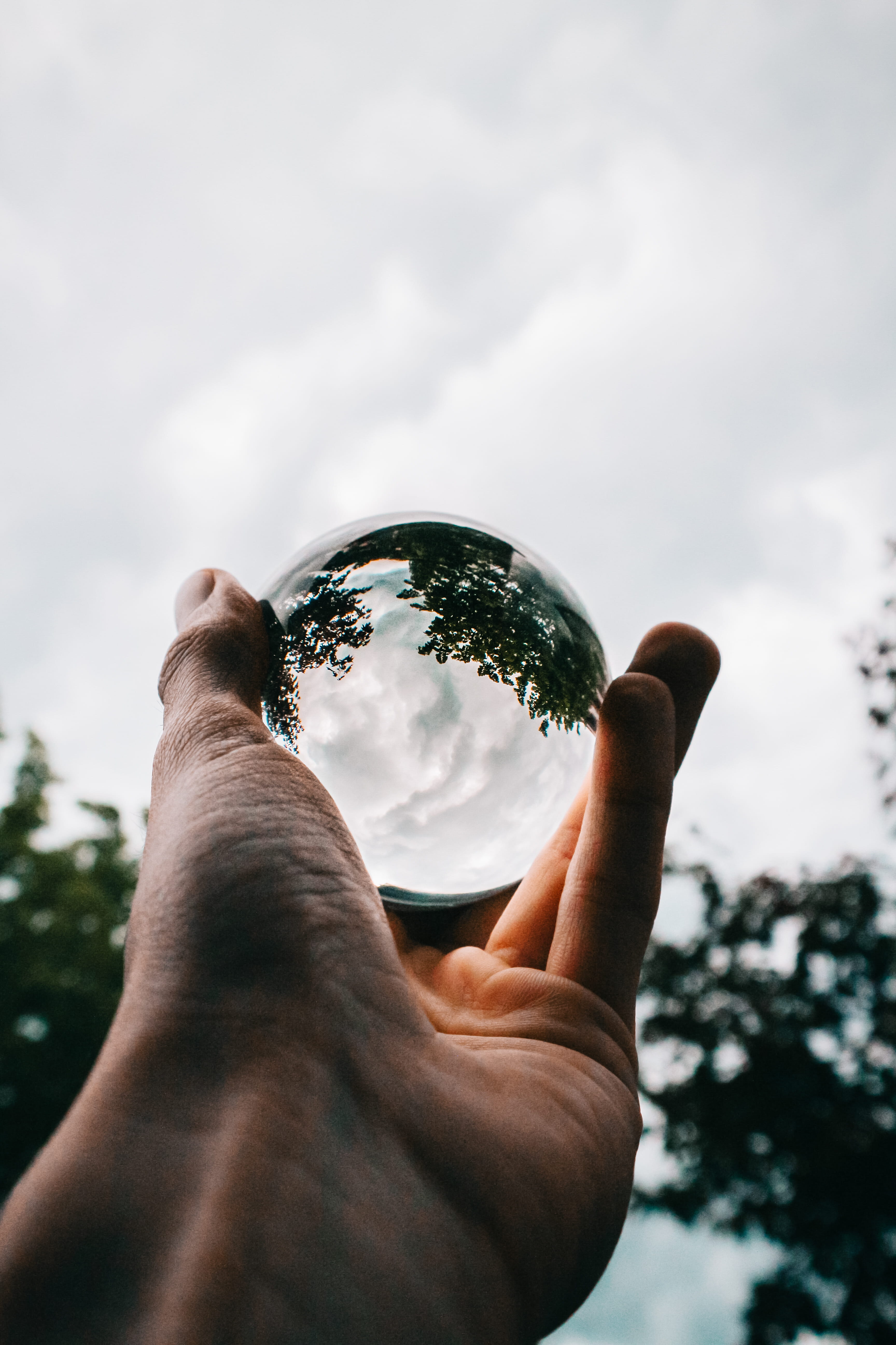 unrecognizable person, person, focus on foreground, environment, recreation, ball, 5K, human finger, body part, glass, marble, finger, hand, day, personal perspective, Phone HD Wallpaper