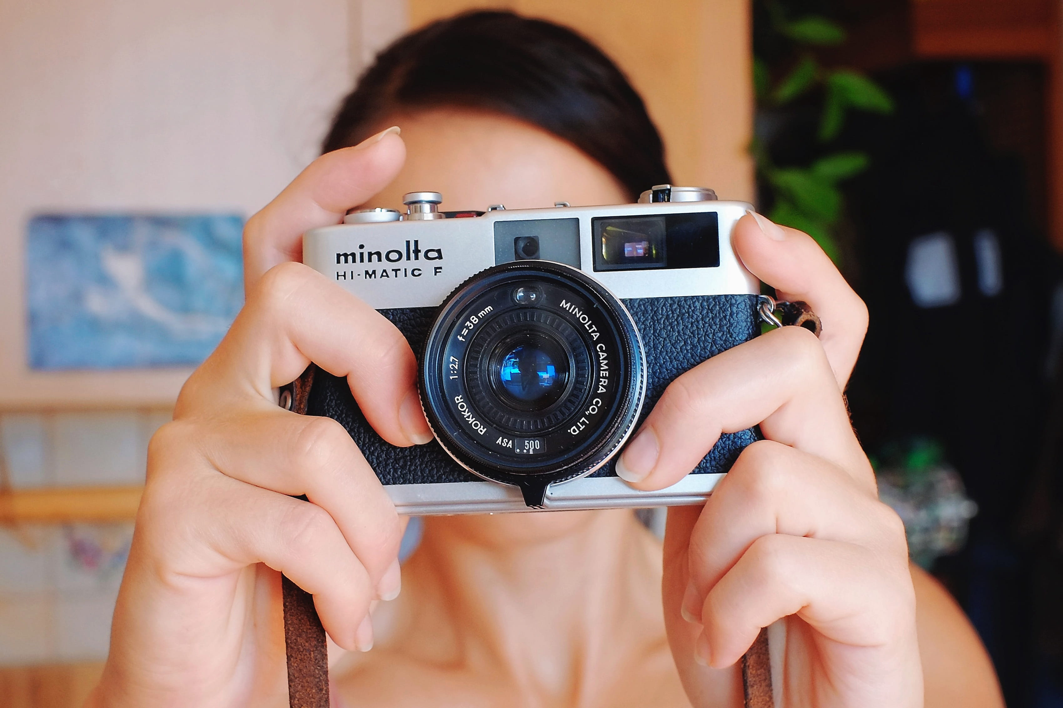 shooting, technology, female, front view, retro, lifestyles, camera, real people, digital camera, old, holding, photography themes, headshot, one person, HD Wallpaper