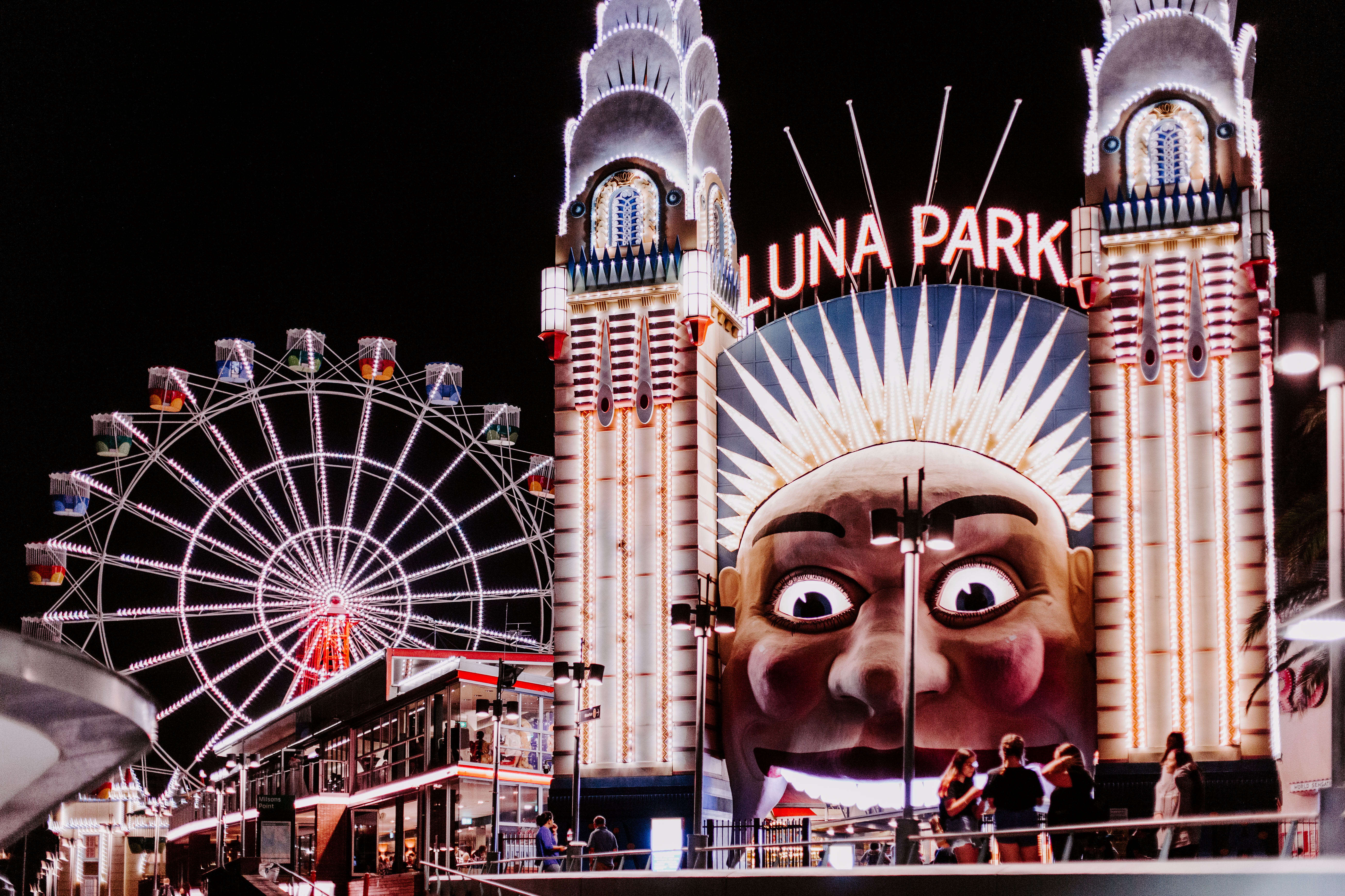 circus, 5K, lighting, crowd, representation, ferris wheel, strap, group of people, illuminated, theme park, architecture, tourism, luna park, incidental people, HD Wallpaper