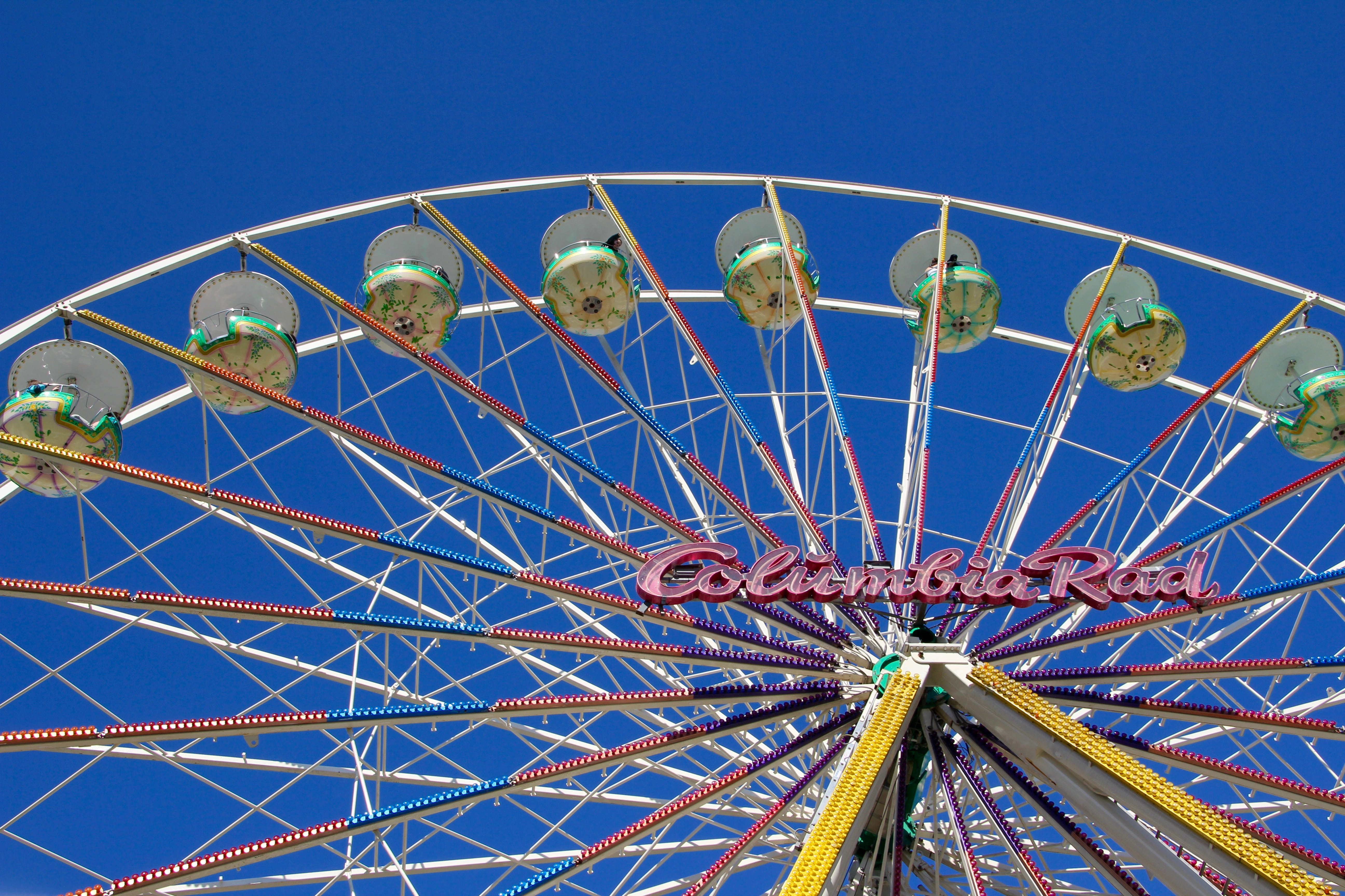 Fair, Folk, 5K, traveling carnival, leisure Activity, arts culture and entertainment, spoke, metal, blue, sky, large, Ferris Wheel, carnival, recreational Pursuit, HD Wallpaper