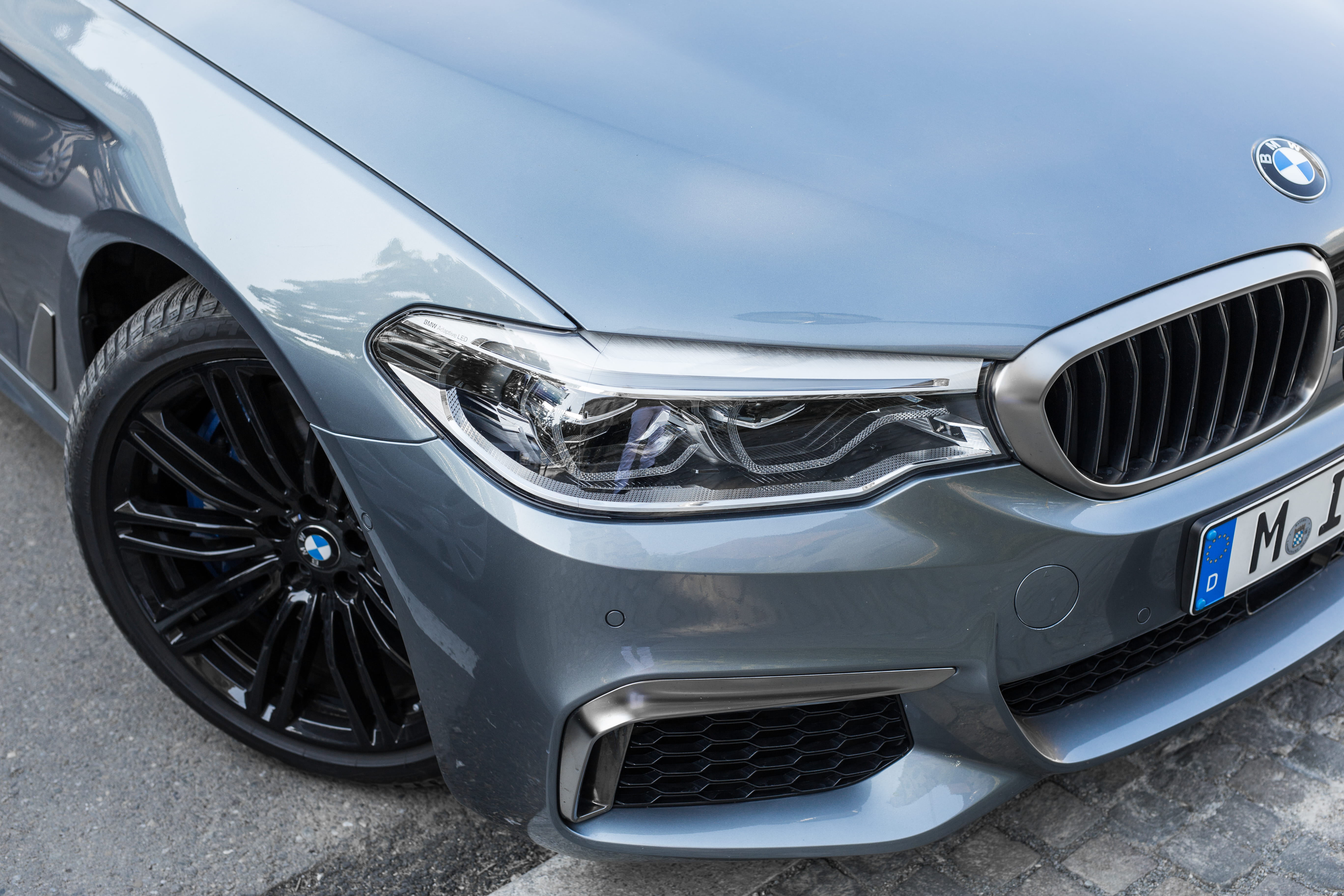 headlight, mode of transportation, 5K, transportation, bmw, retro styled, reflection, m5, cluj-napoca, wheels, blue, close-up, chrome, shiny, wealth, silver colored, HD Wallpaper